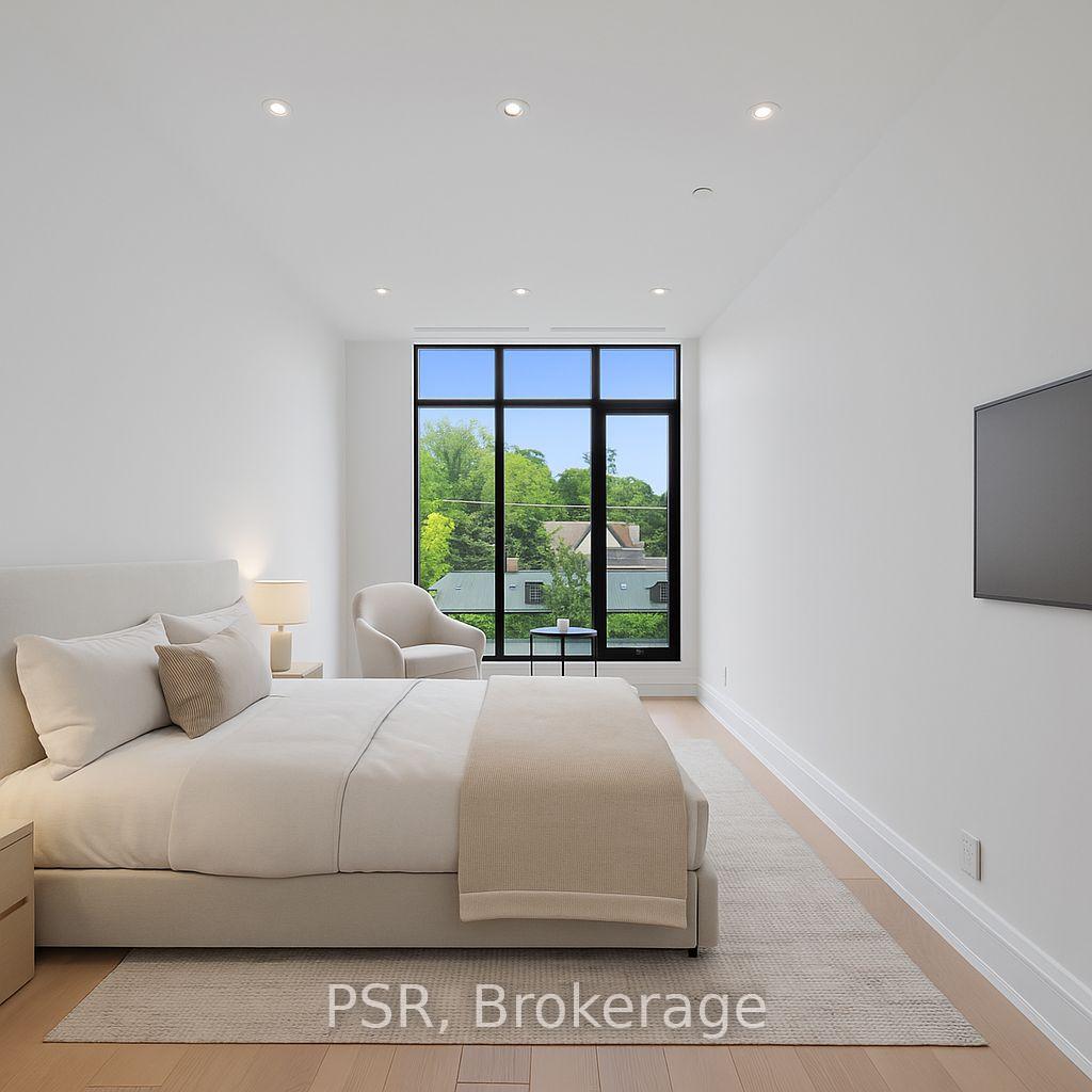#4C - 2010 Bathurst Street, Toronto Unit: 4C