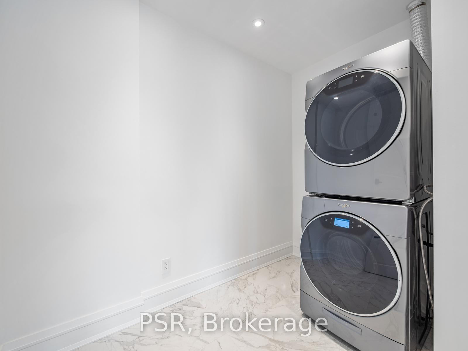 #4C - 2010 Bathurst Street, Toronto Unit: 4C