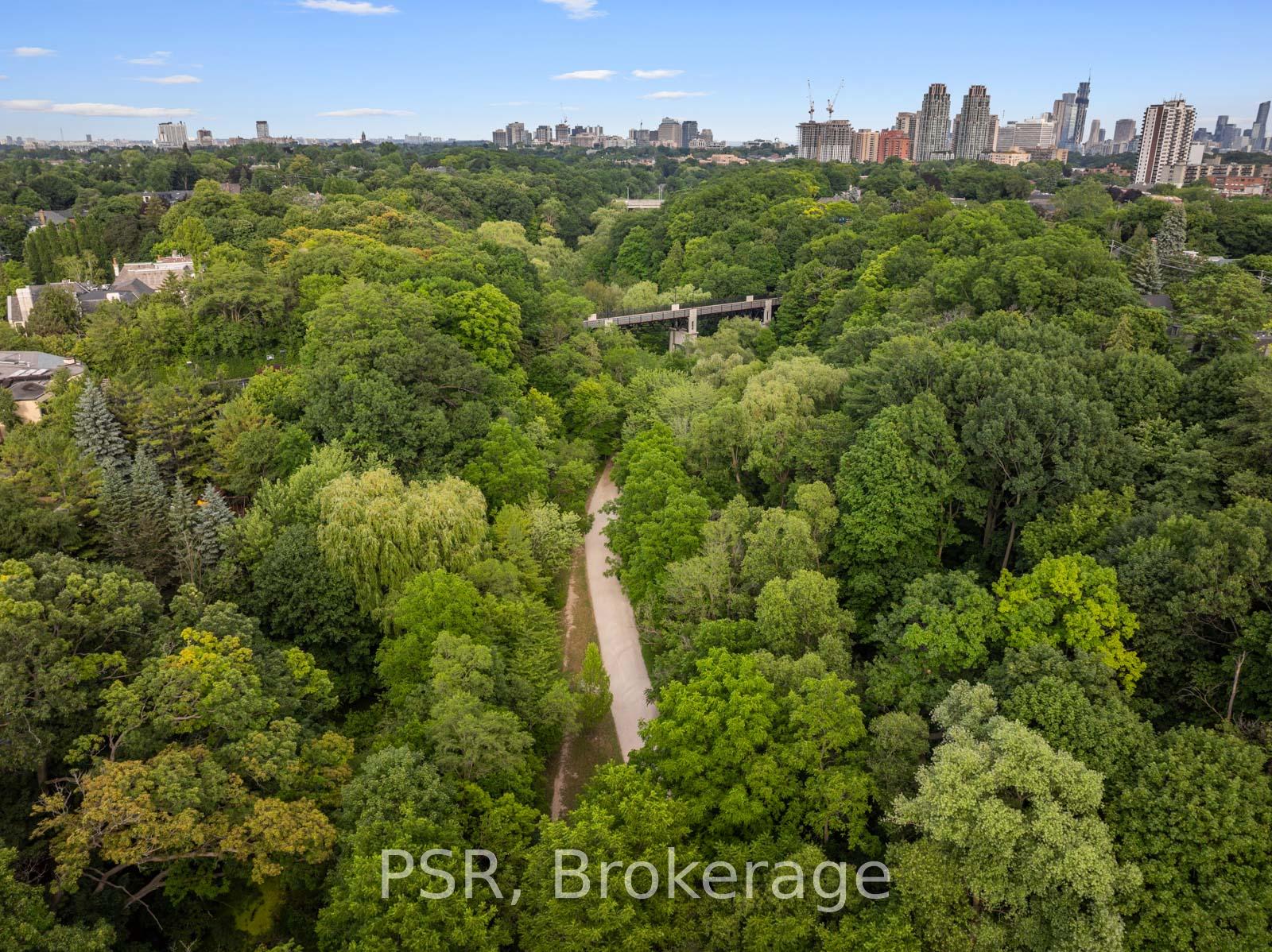 40 Strathearn Road, Toronto