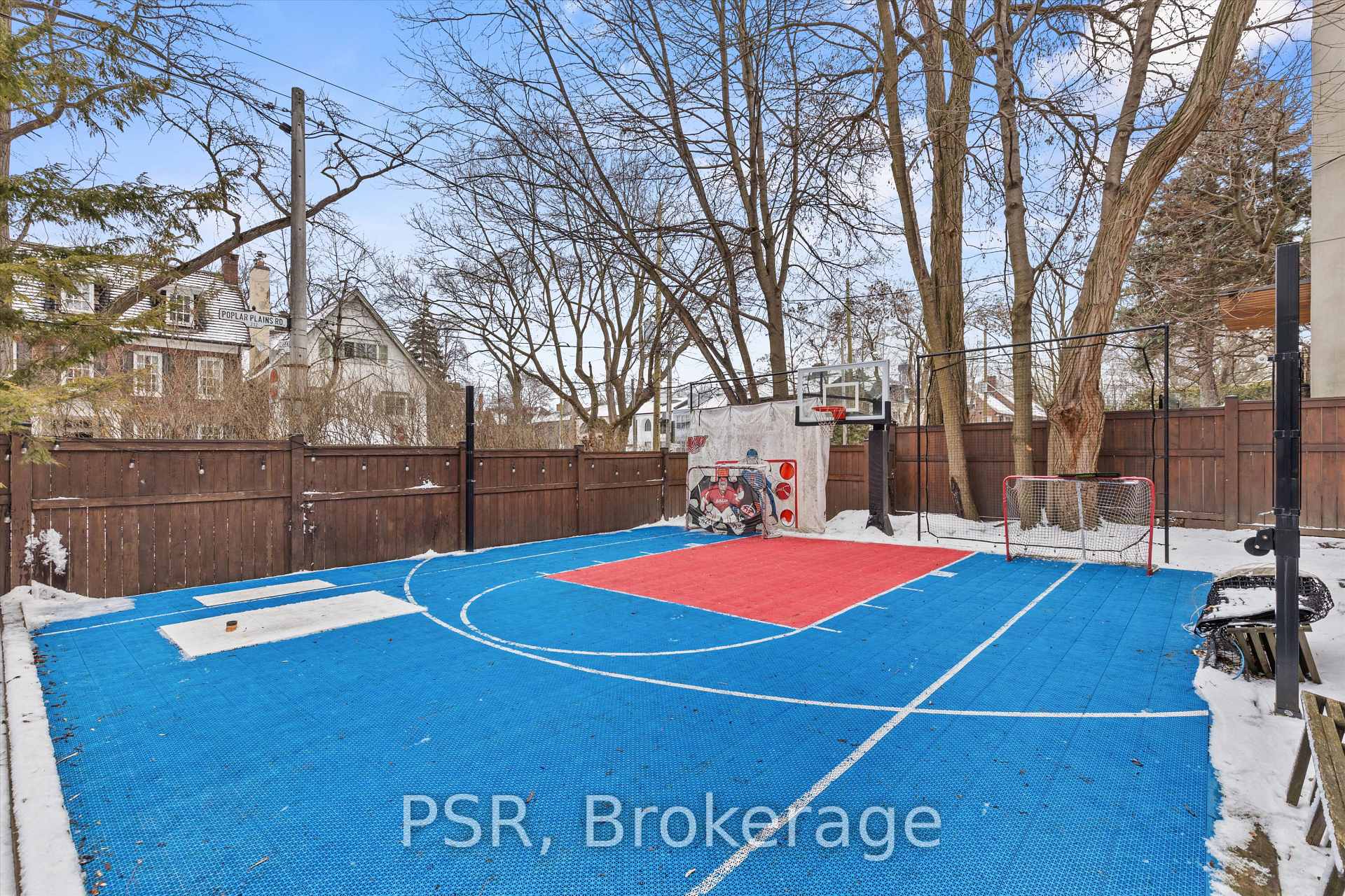 31 Clarendon Avenue, Toronto C02, ON M4V 3C1