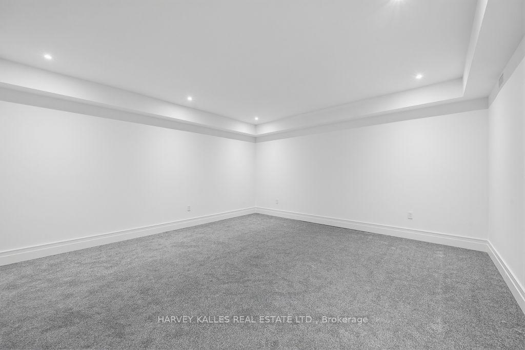 204 Forest Hill Road, Toronto