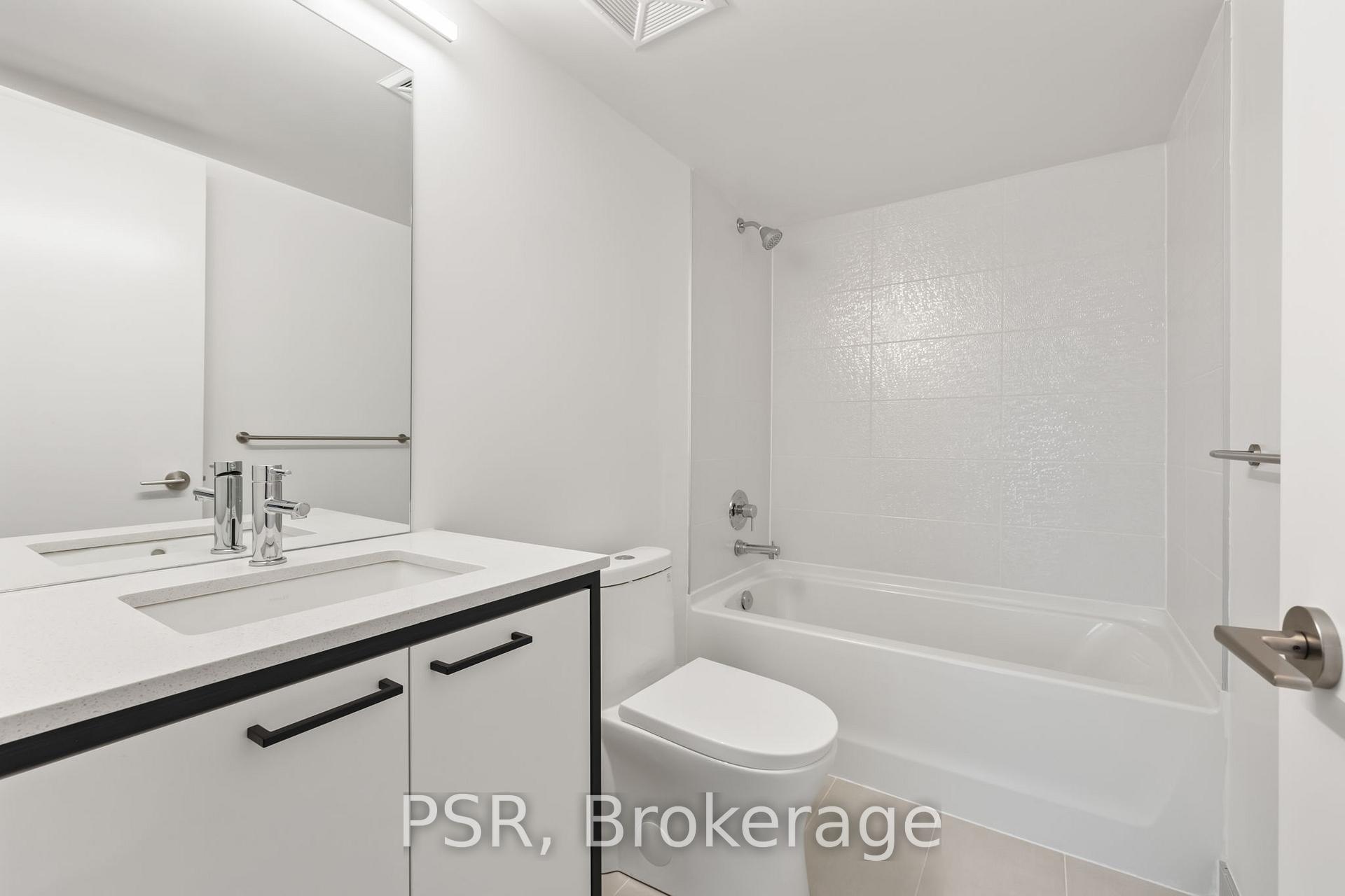 40 Ed Clark Gardens Boulevard TH13, Toronto W03, ON M6N 0B5, Toronto W03 ON, M6N 0B5