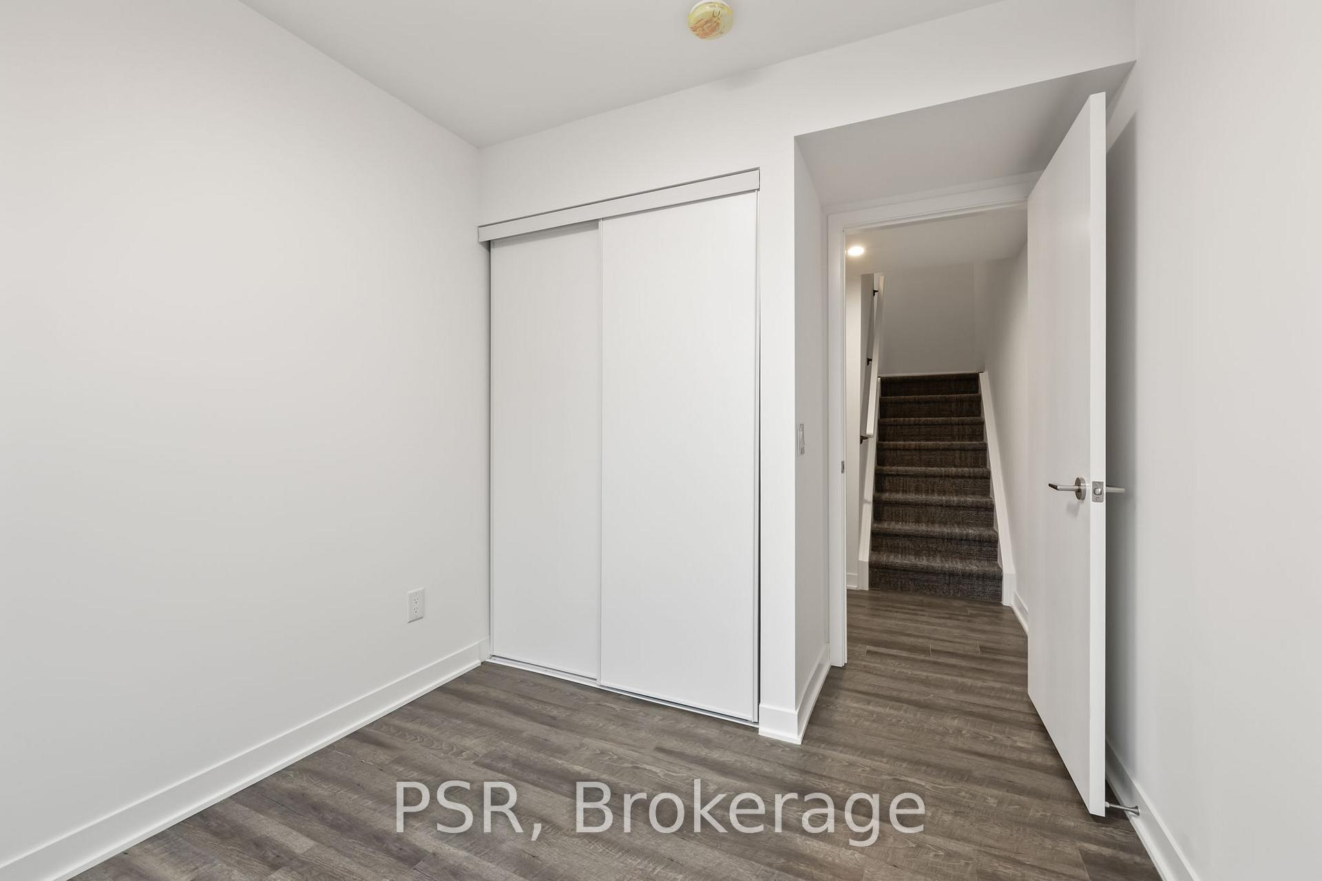 40 Ed Clark Gardens Boulevard TH13, Toronto W03, ON M6N 0B5, Toronto W03 ON, M6N 0B5