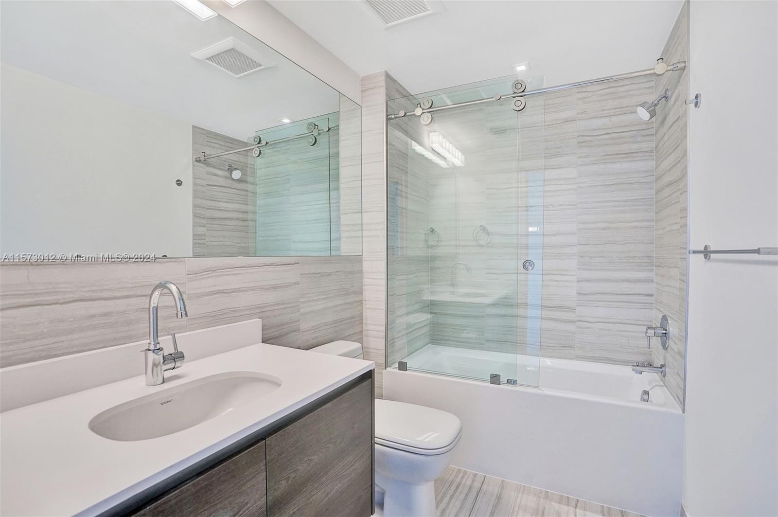 301 Altara Ave # 835
