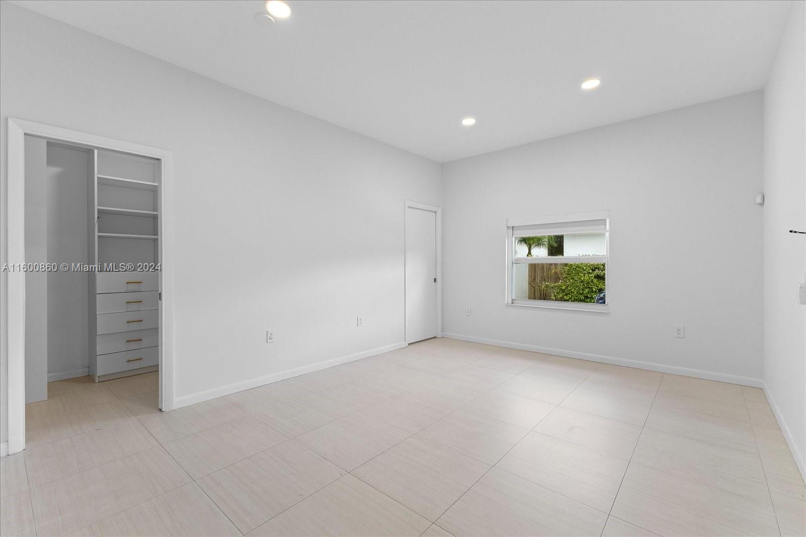 8250 SW 85th Ter