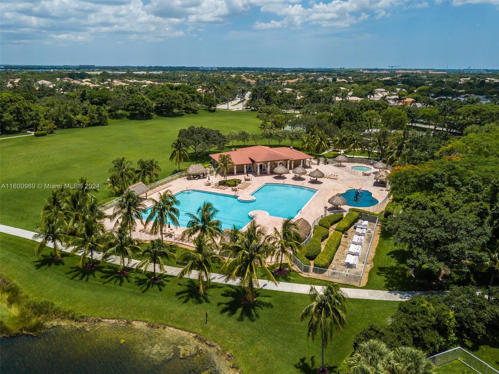 3888 Heron Ridge Ln