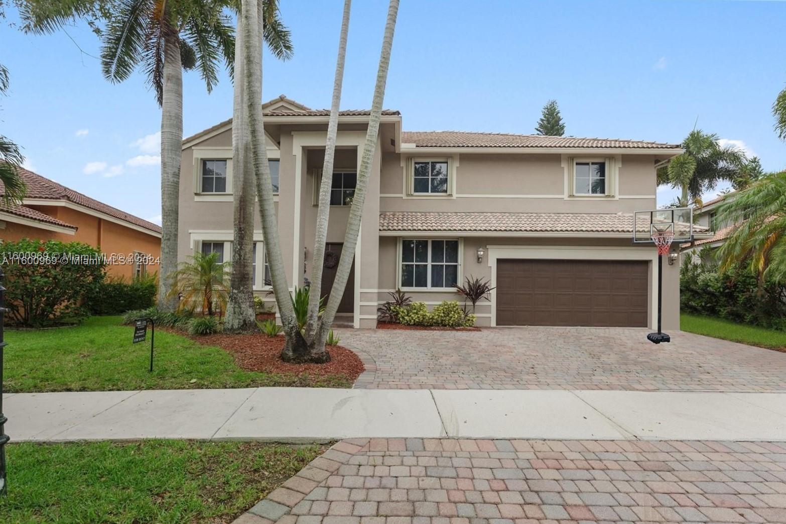 3888 Heron Ridge Ln