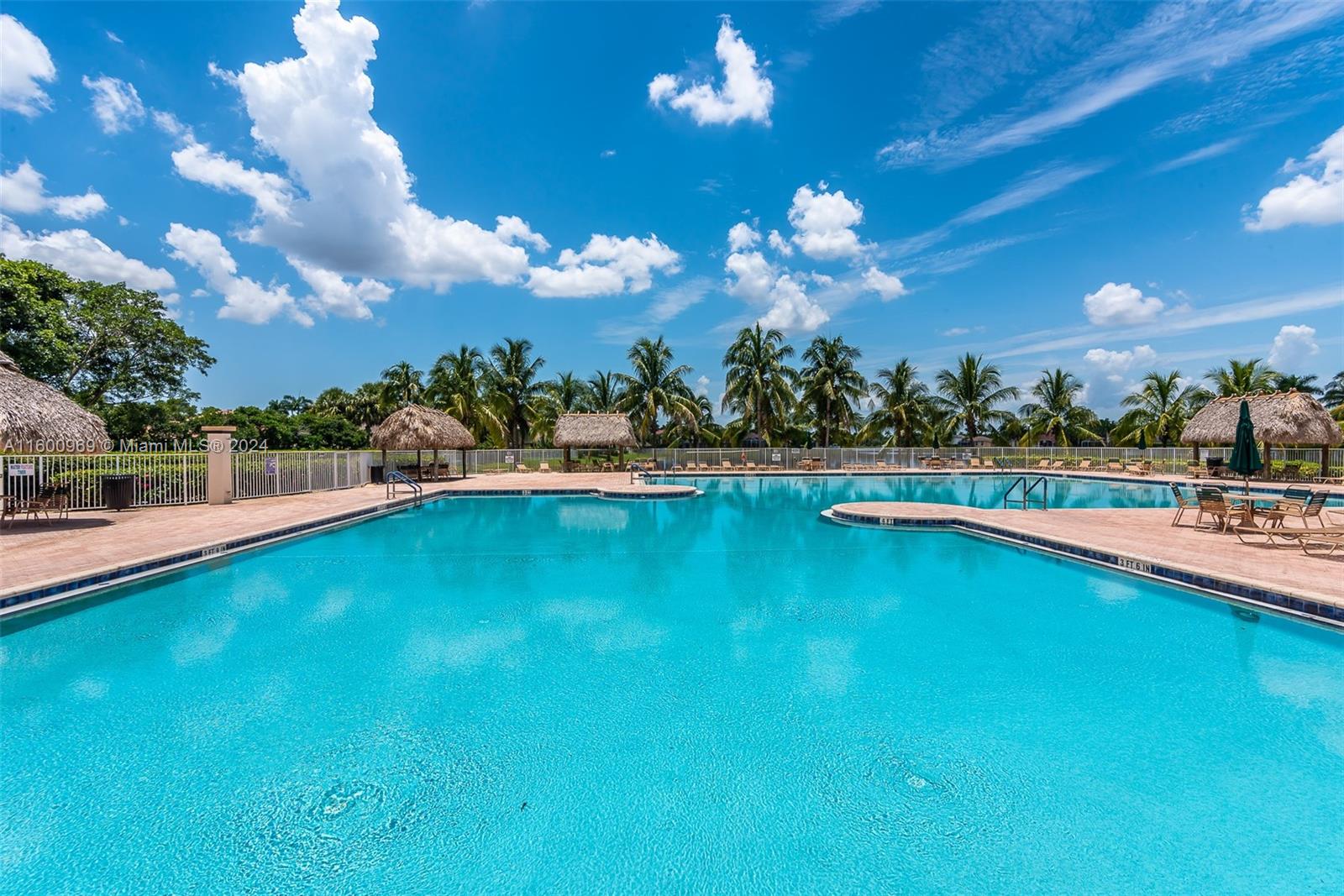 3888 Heron Ridge Ln