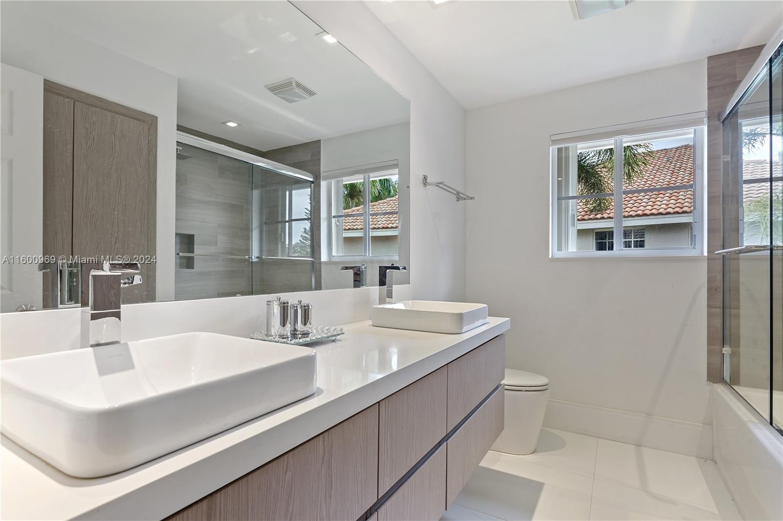 3888 Heron Ridge Ln