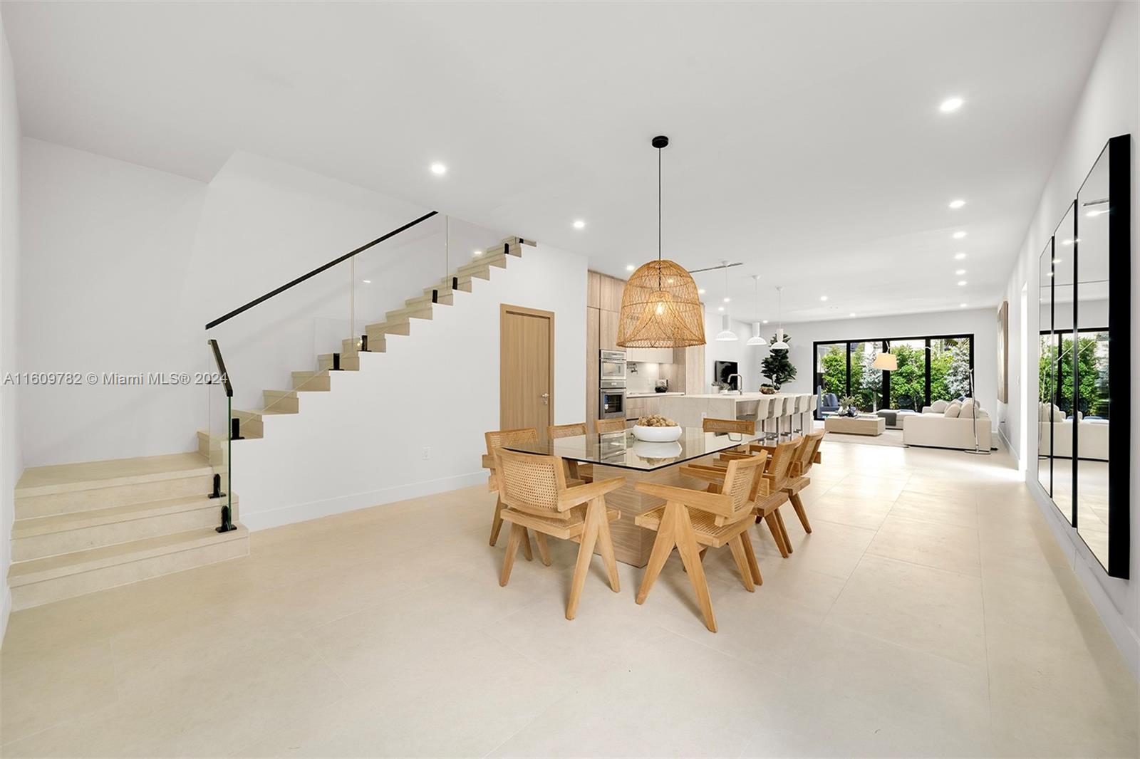 3168 Elizabeth St