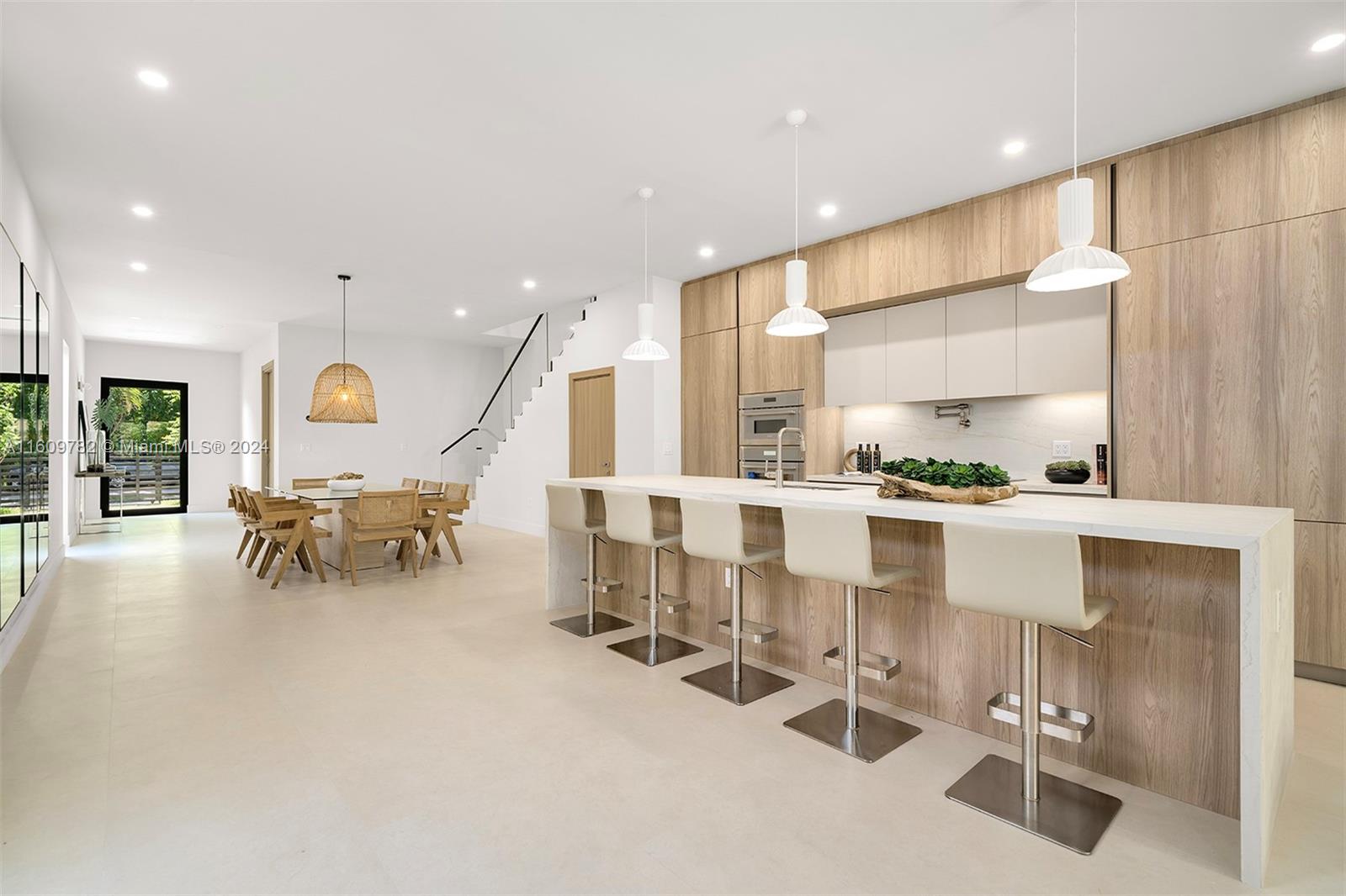 3168 Elizabeth St