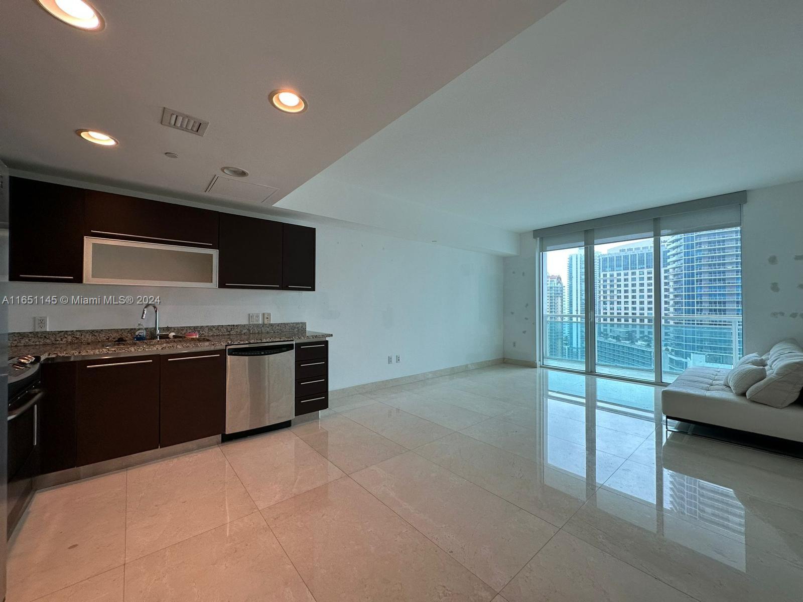 950 Brickell Bay Dr # 2609