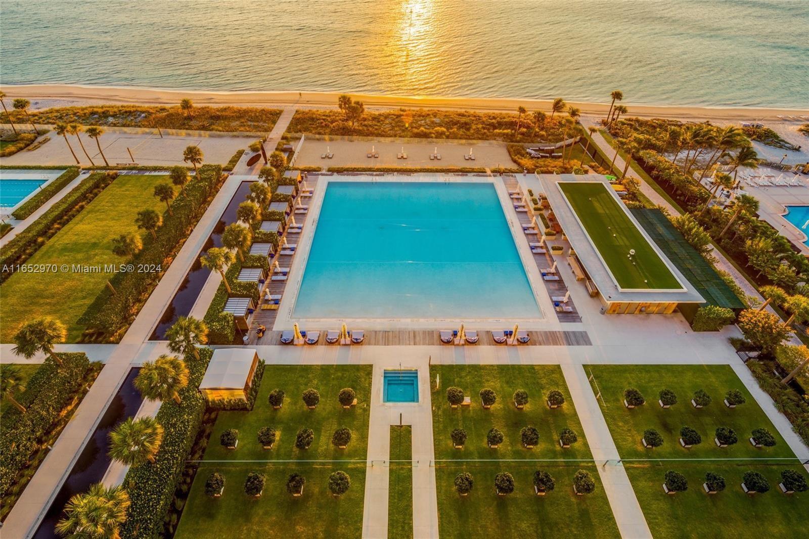 360 Ocean Dr Unit: LPH2S