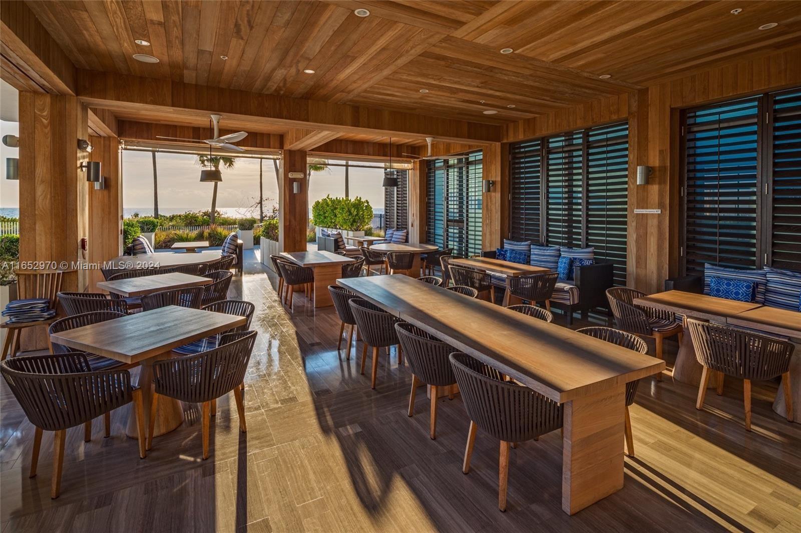 360 Ocean Dr Unit: LPH2S
