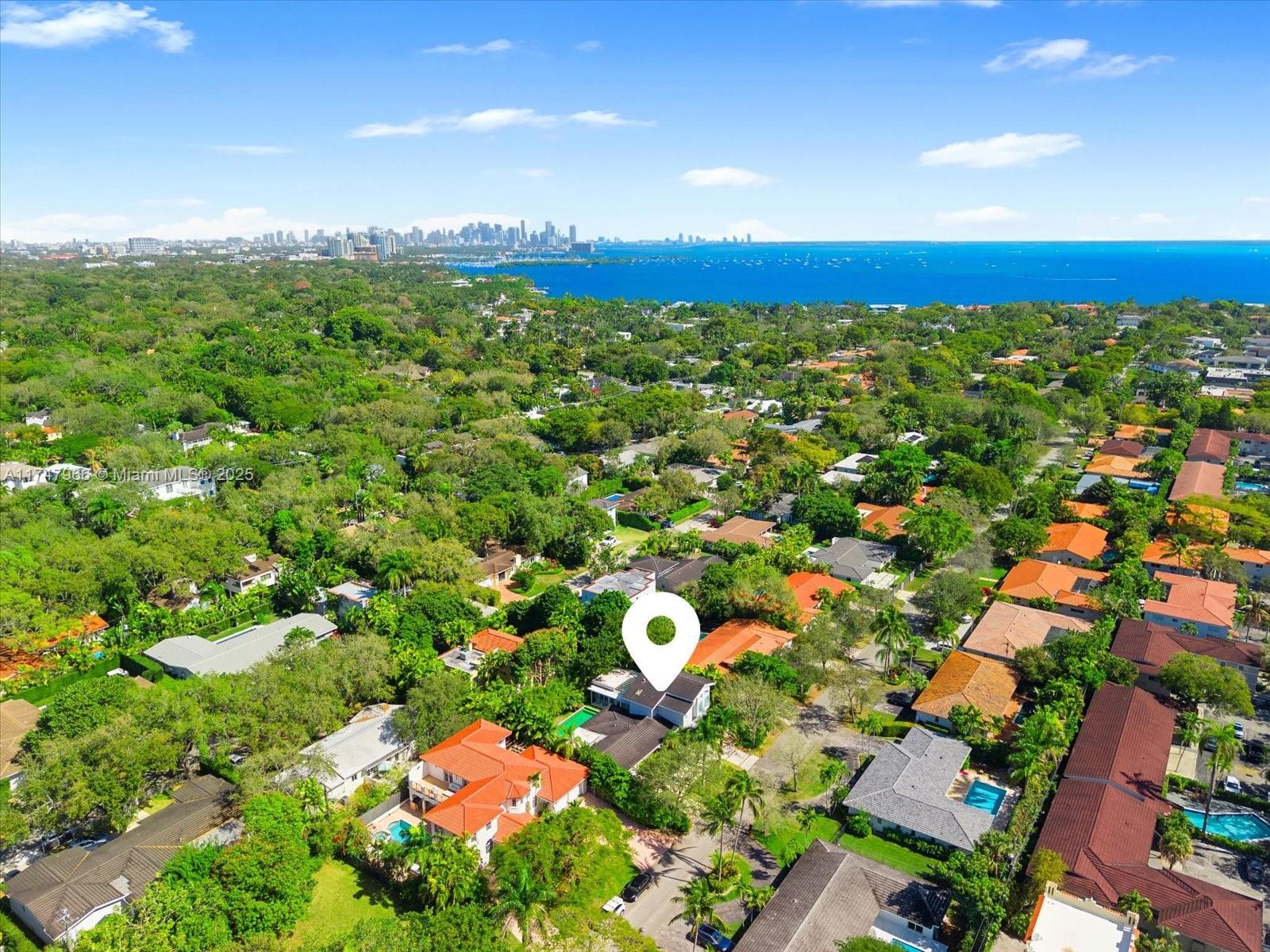 135 W Sunrise Ave