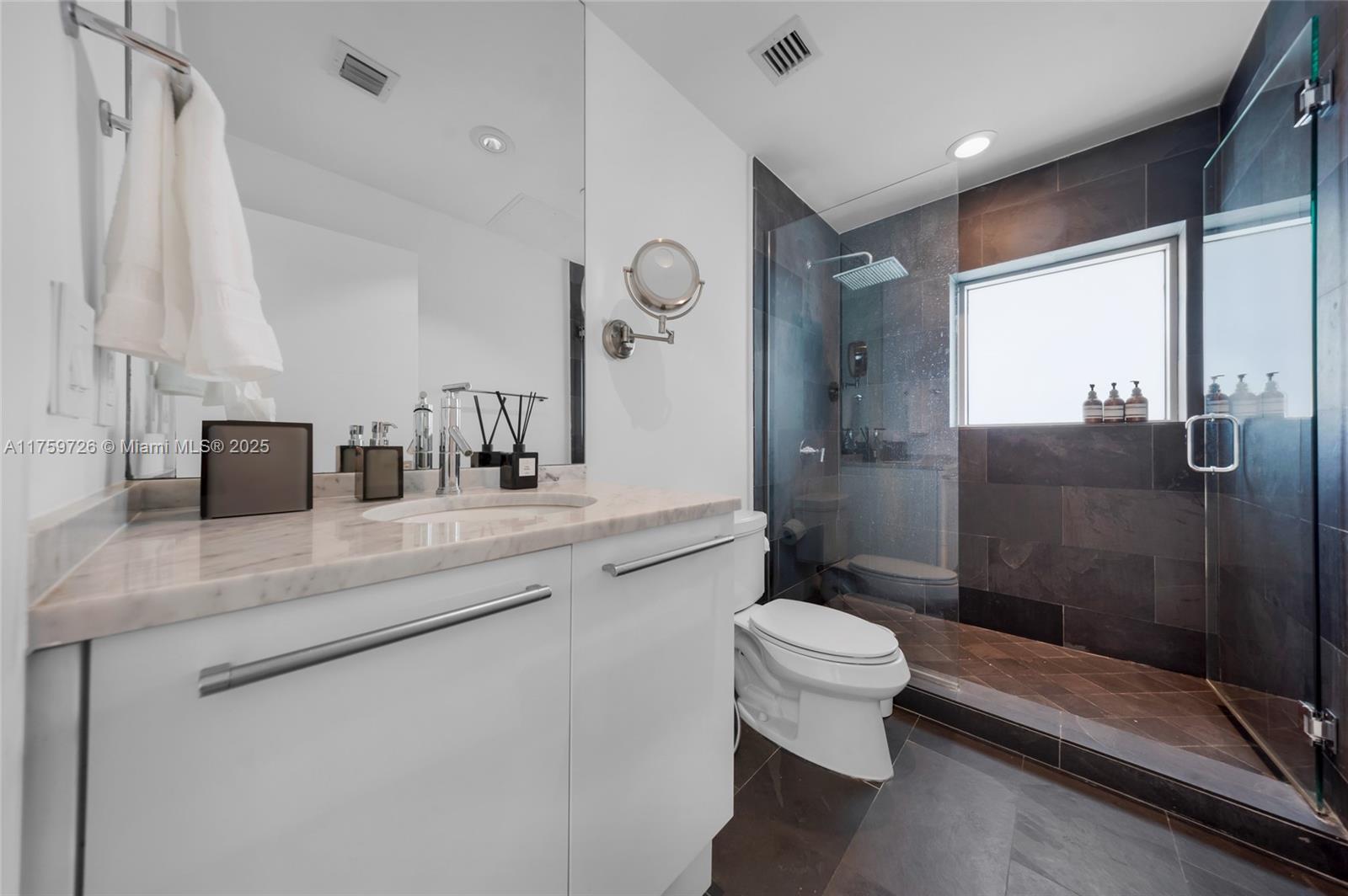 900 Biscayne Blvd # 5009