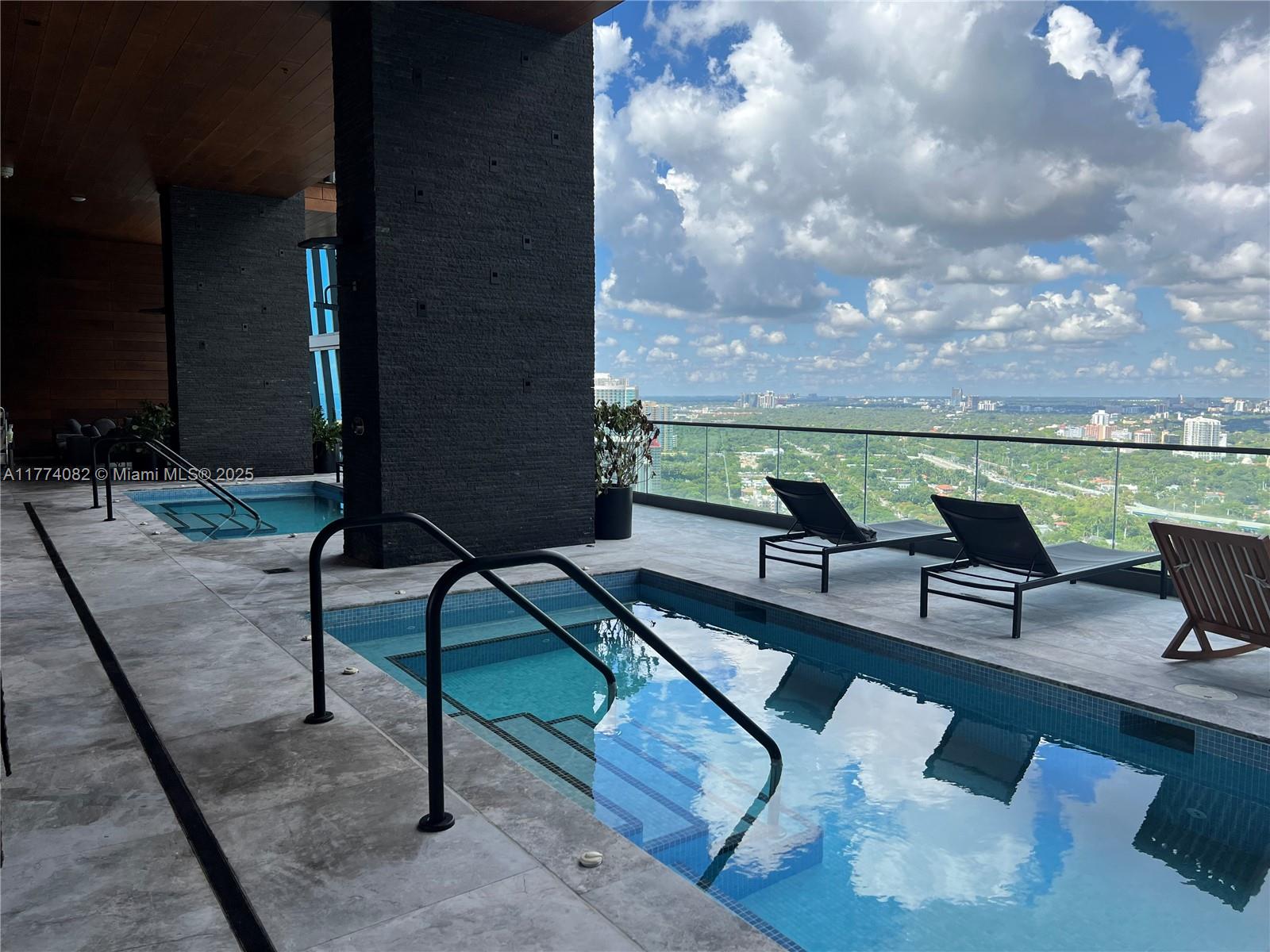 1451 Brickell Ave # 2803