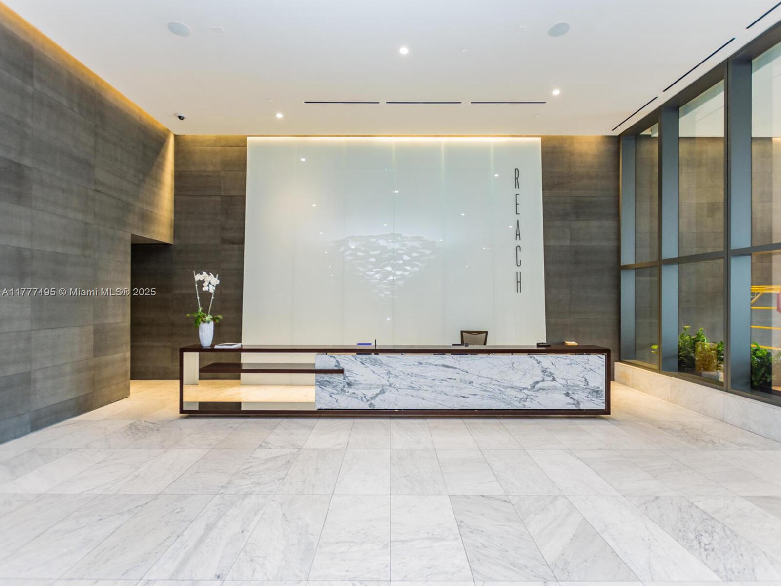 68 SE 6th St # 2304