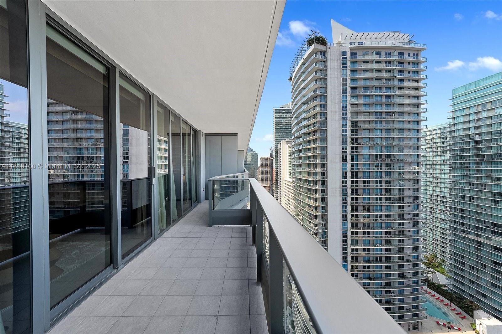 1000 Brickell Plz # 3008