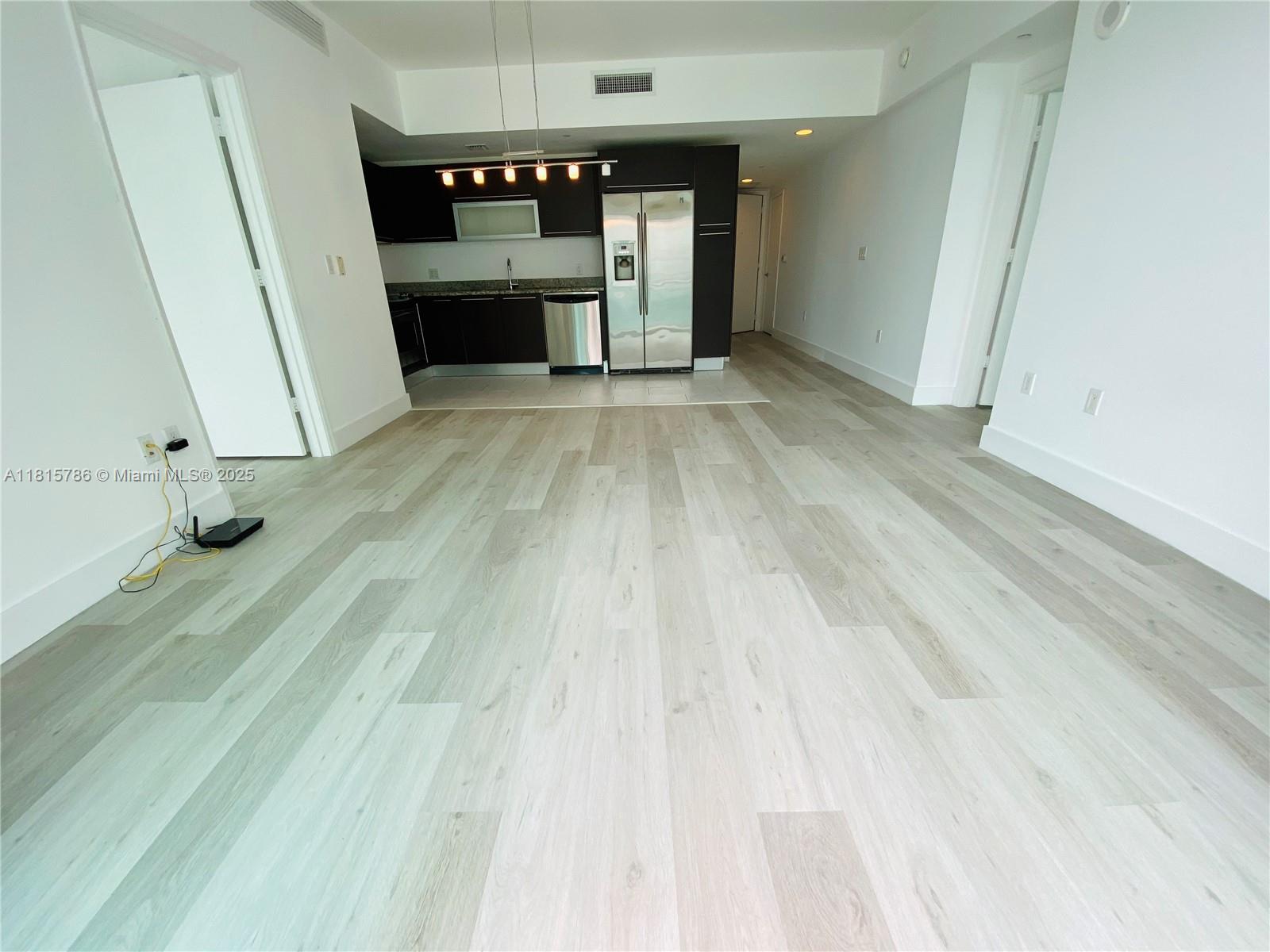 950 Brickell Bay Dr # 2706