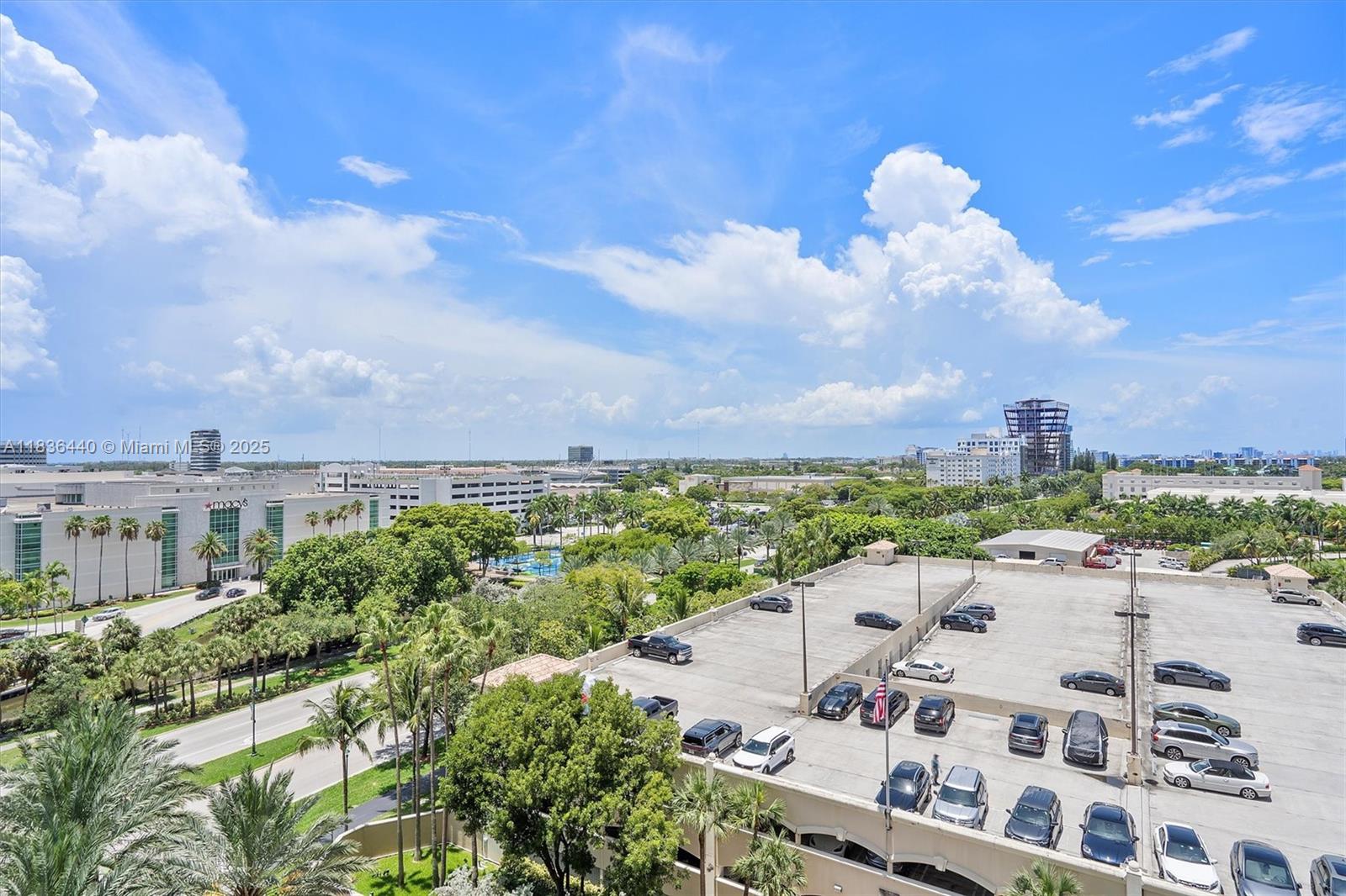 19501 W Country Club Dr # 912