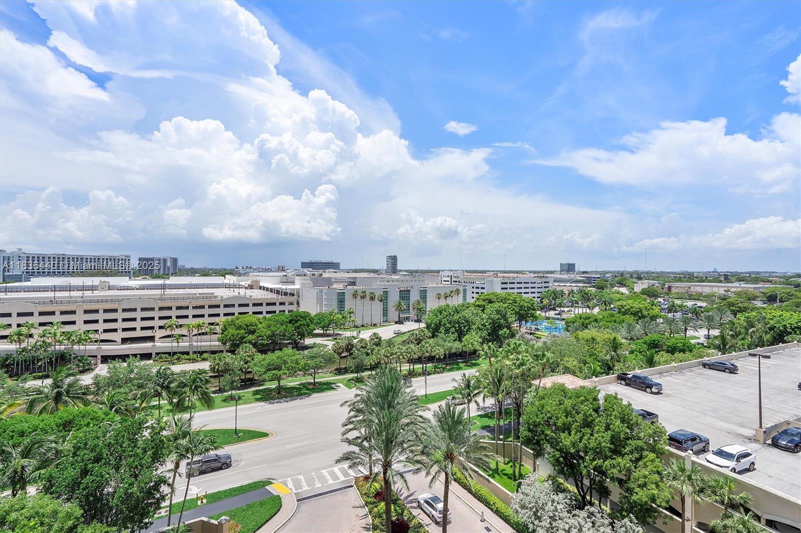 19501 W Country Club Dr # 912