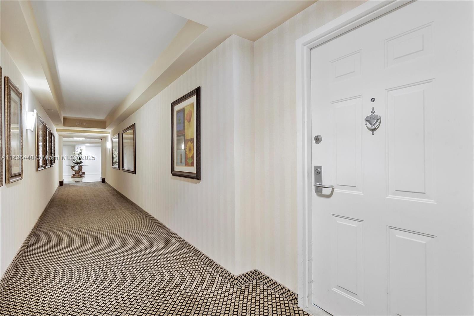 19501 W Country Club Dr # 912