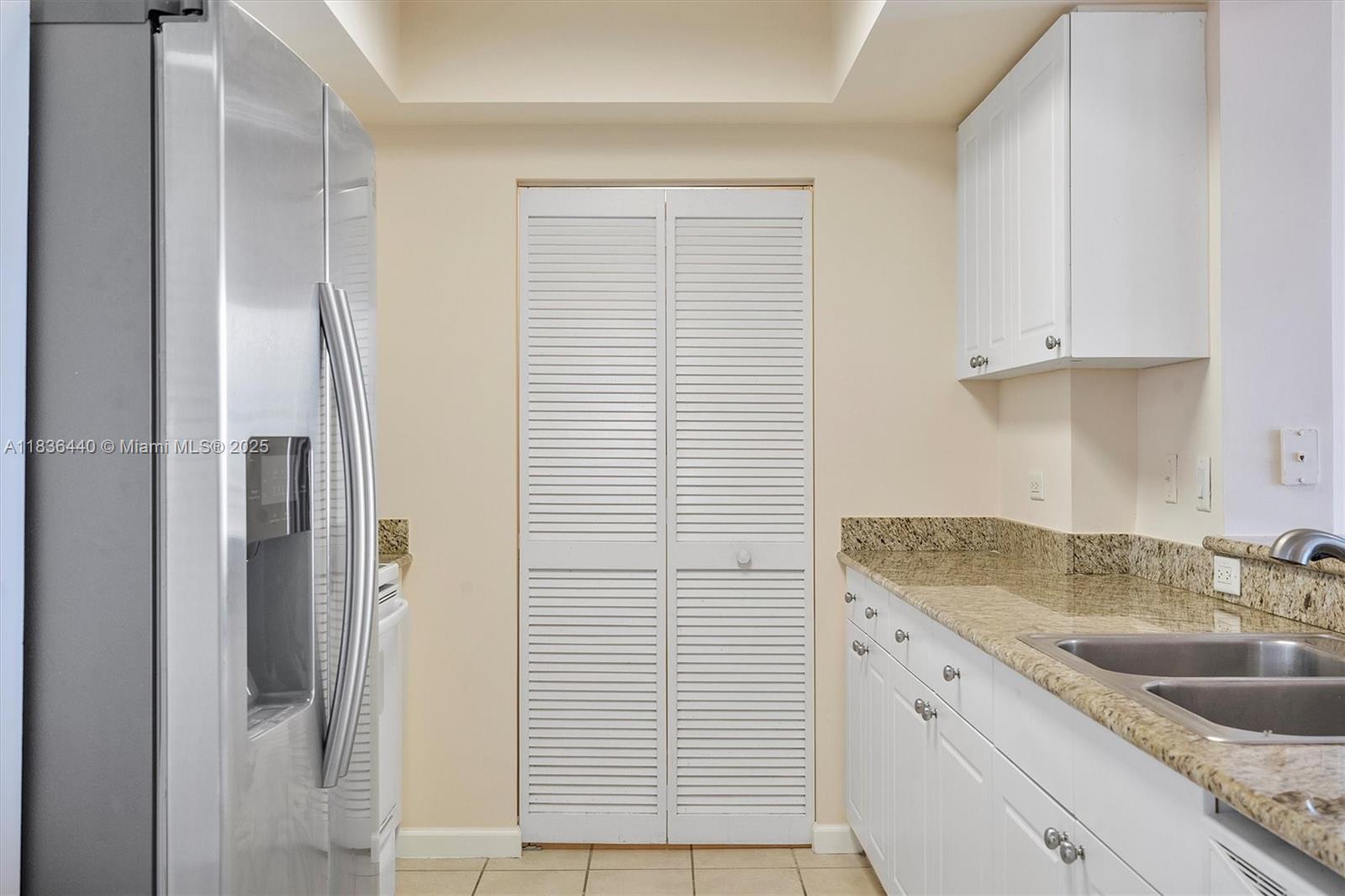 19501 W Country Club Dr # 912