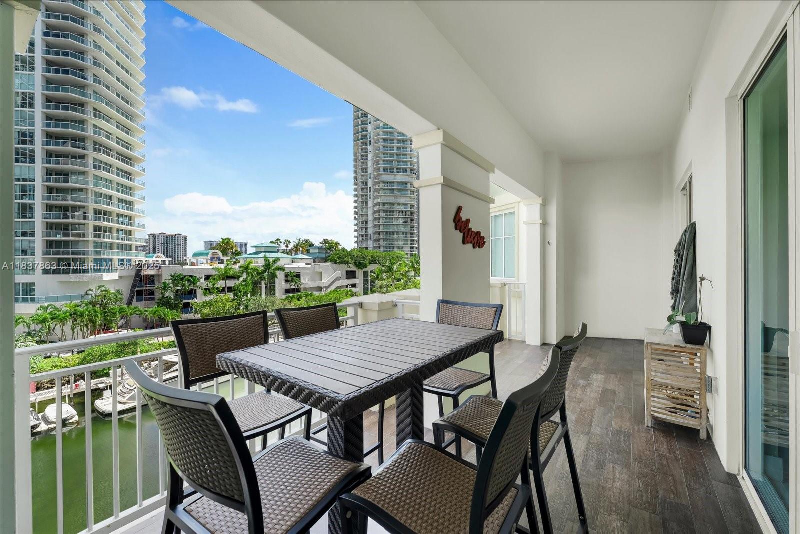 200 Sunny Isles Blvd # 404 Unit: TH-404