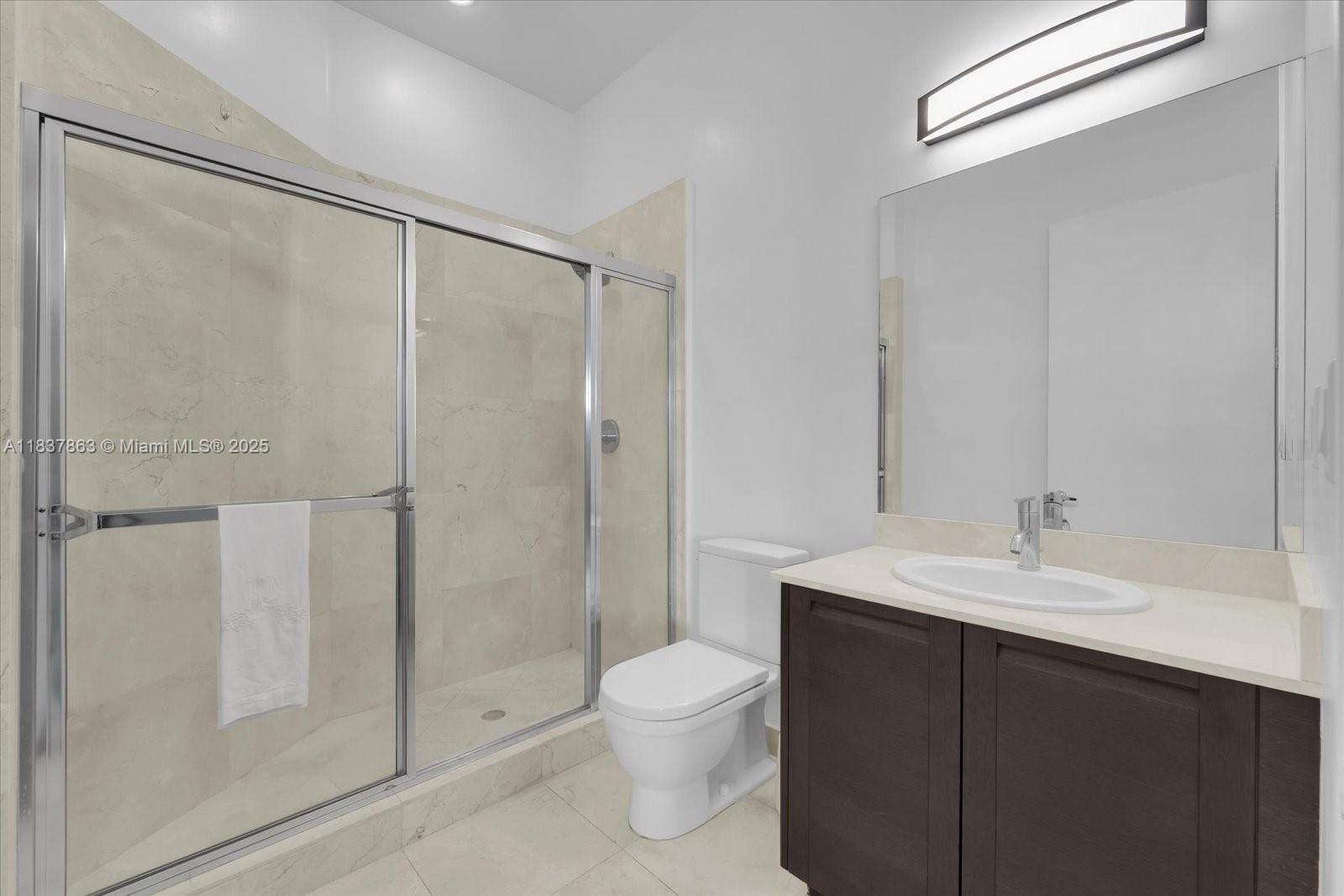 200 Sunny Isles Blvd # 404 Unit: TH-404