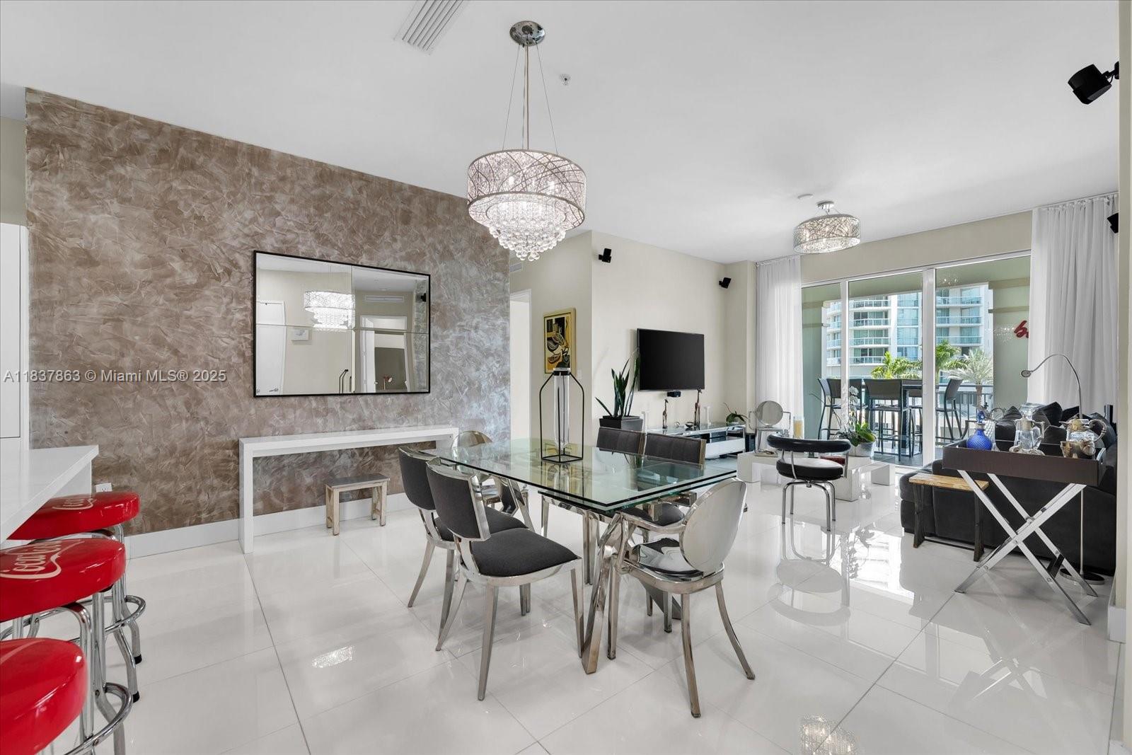 200 Sunny Isles Blvd # 404 Unit: TH-404