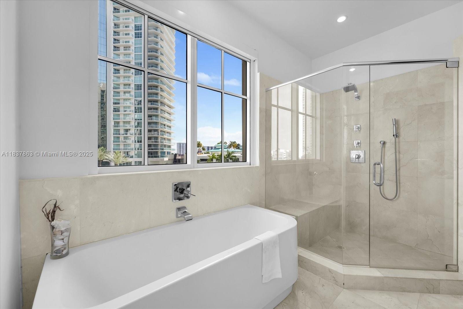 200 Sunny Isles Blvd # 404 Unit: TH-404