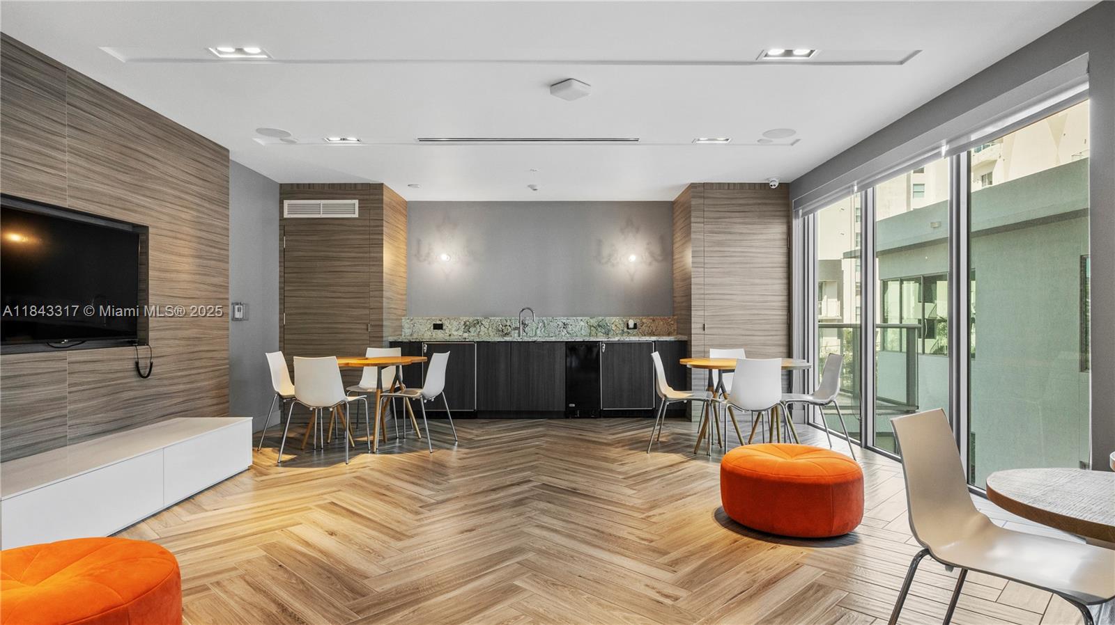 1600 SW 1st Ave # 1104