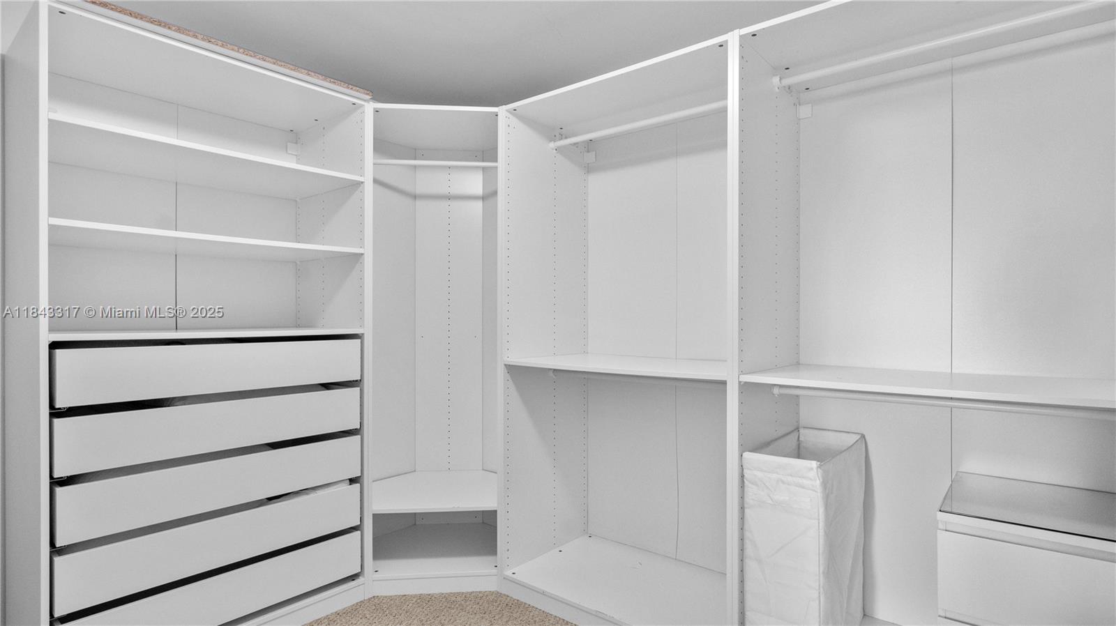 1600 SW 1st Ave # 1104