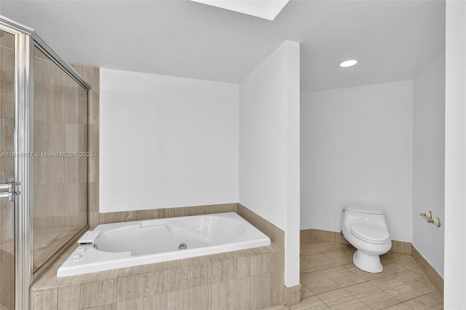 21205 Yacht Club Dr # 1809