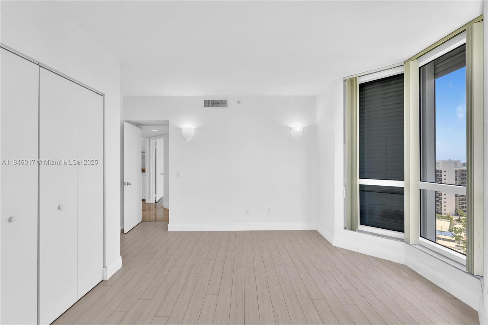 21205 Yacht Club Dr # 1809