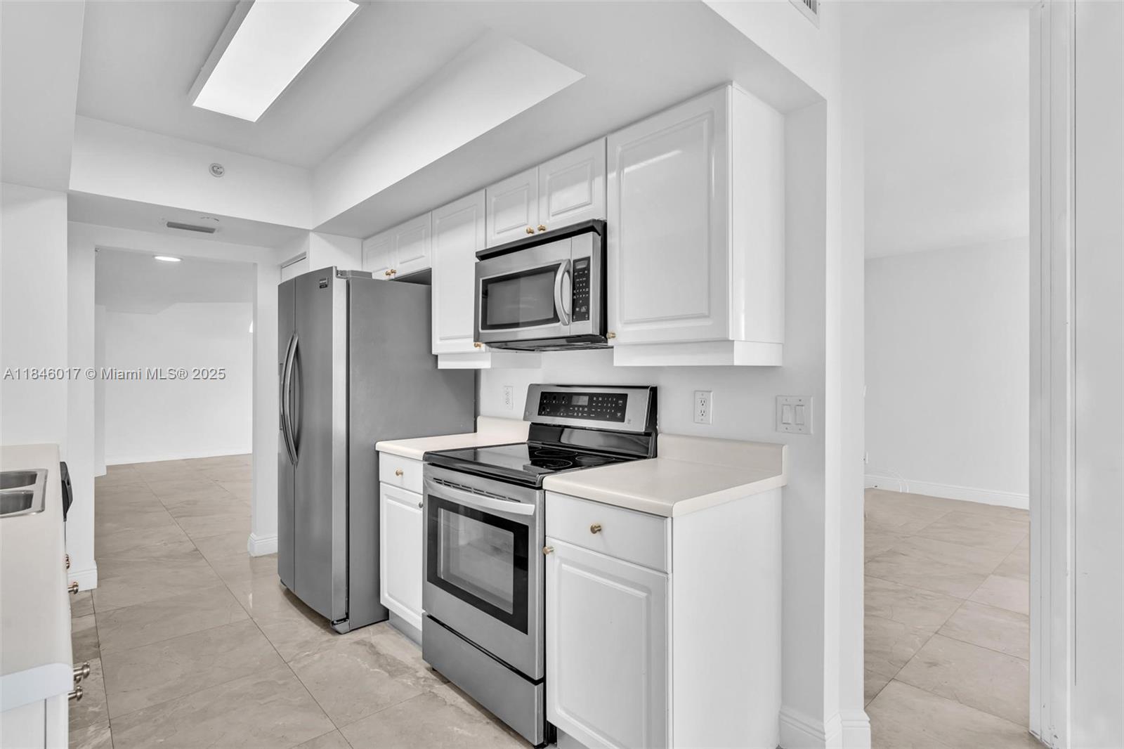 21205 Yacht Club Dr # 1809