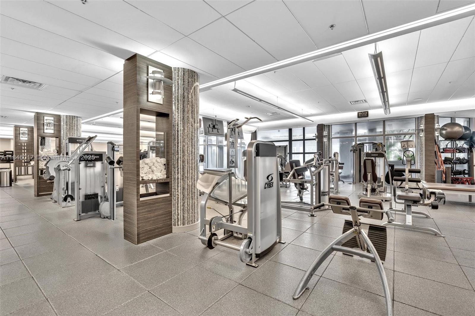 21205 Yacht Club Dr # 1809