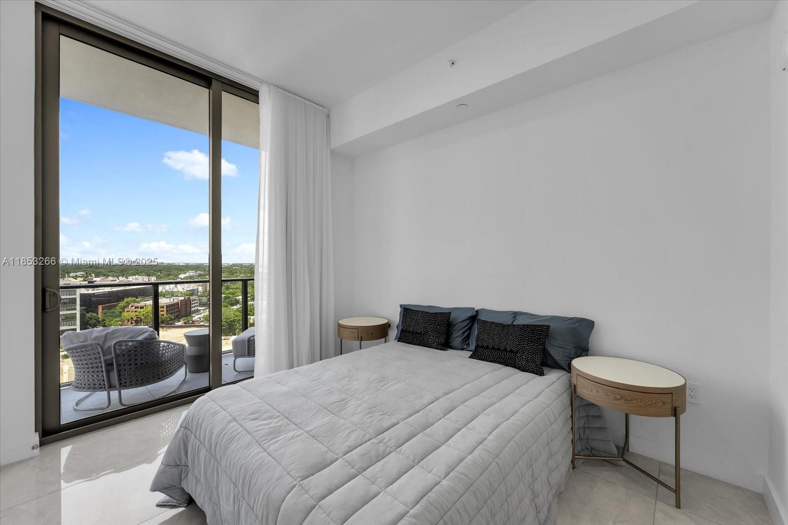 2678 Tigertail Ave # 1503