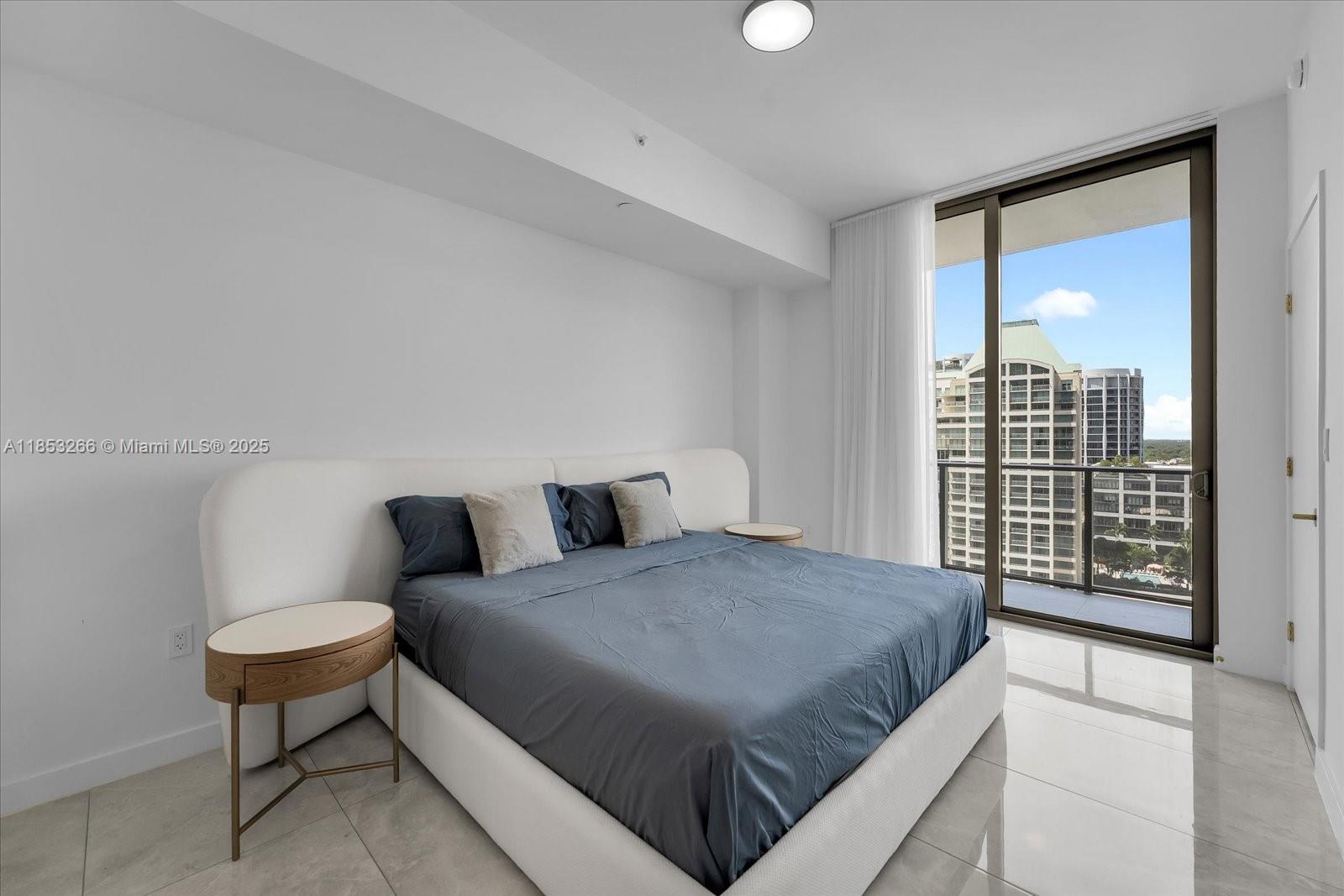 2678 Tigertail Ave # 1503