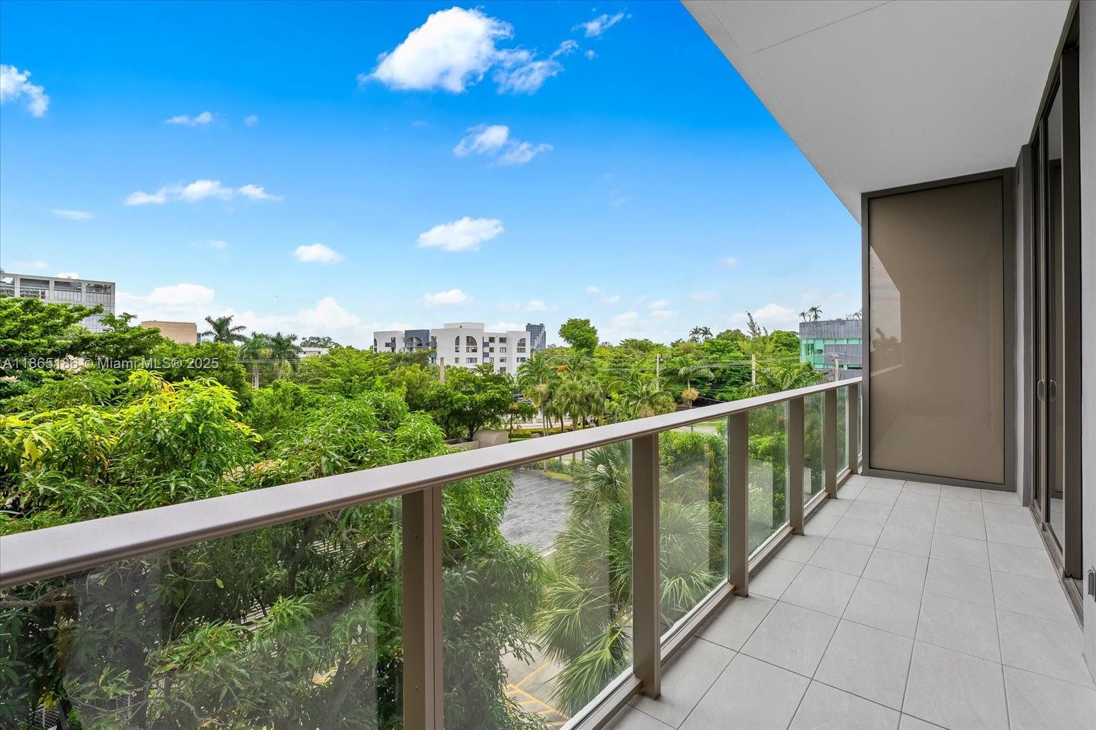 2678 Tigertail Ave # 315