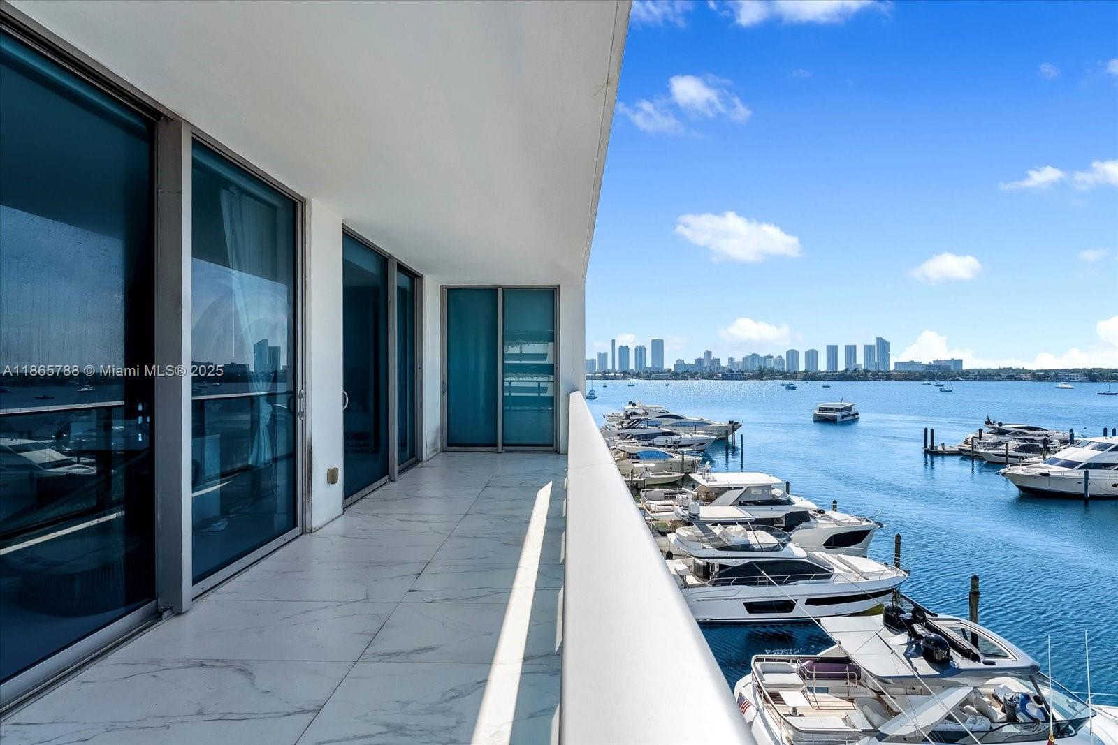 17301 Biscayne Blvd # 401