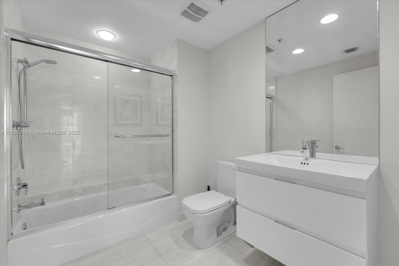 17301 Biscayne Blvd # 401