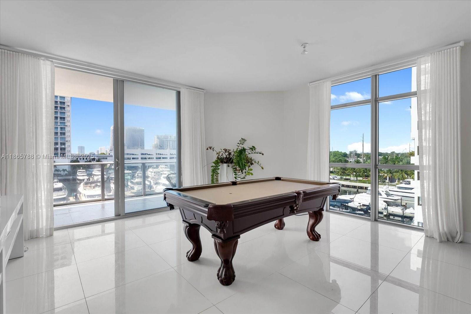 17301 Biscayne Blvd # 401