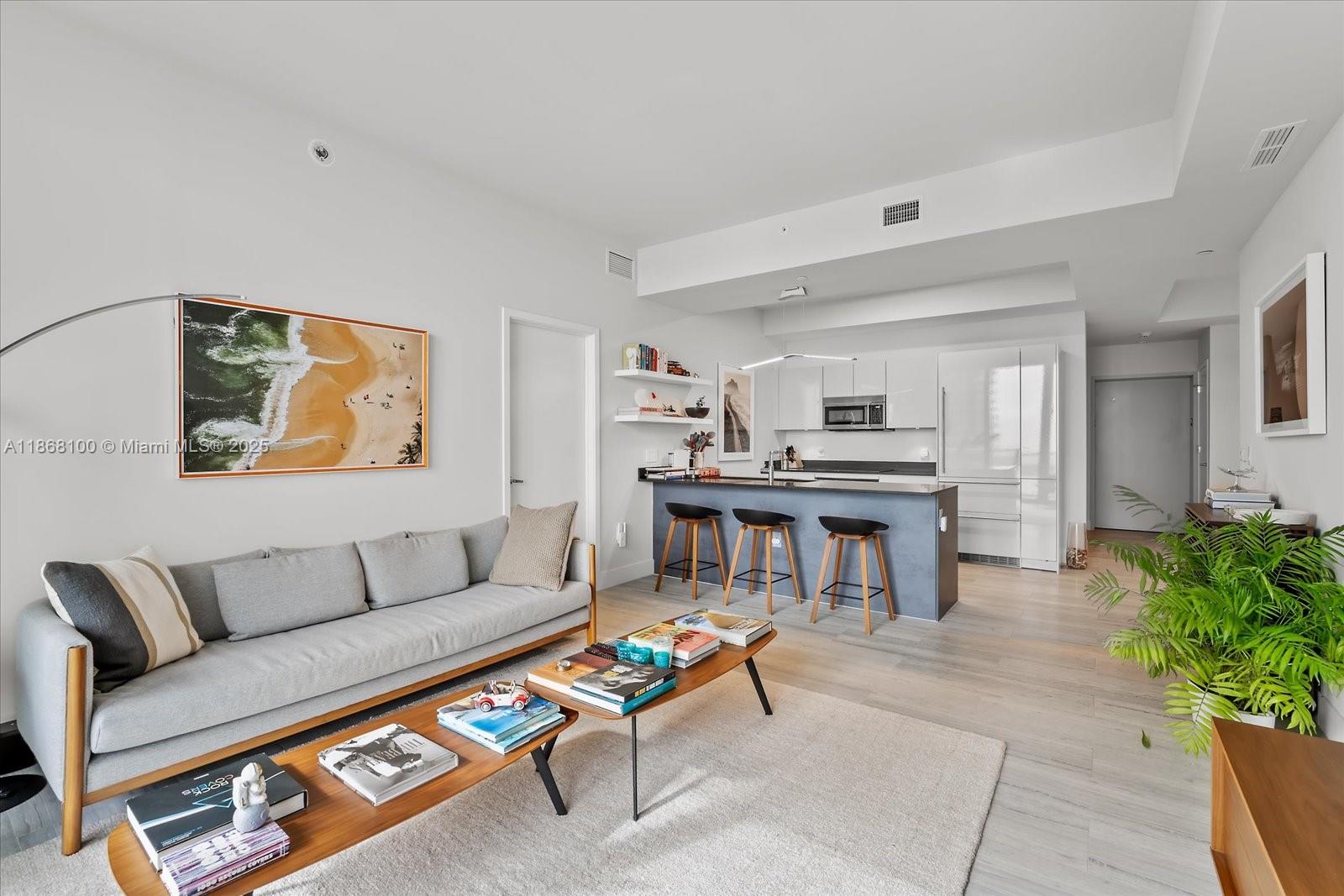 1010 Brickell Ave # 4803
