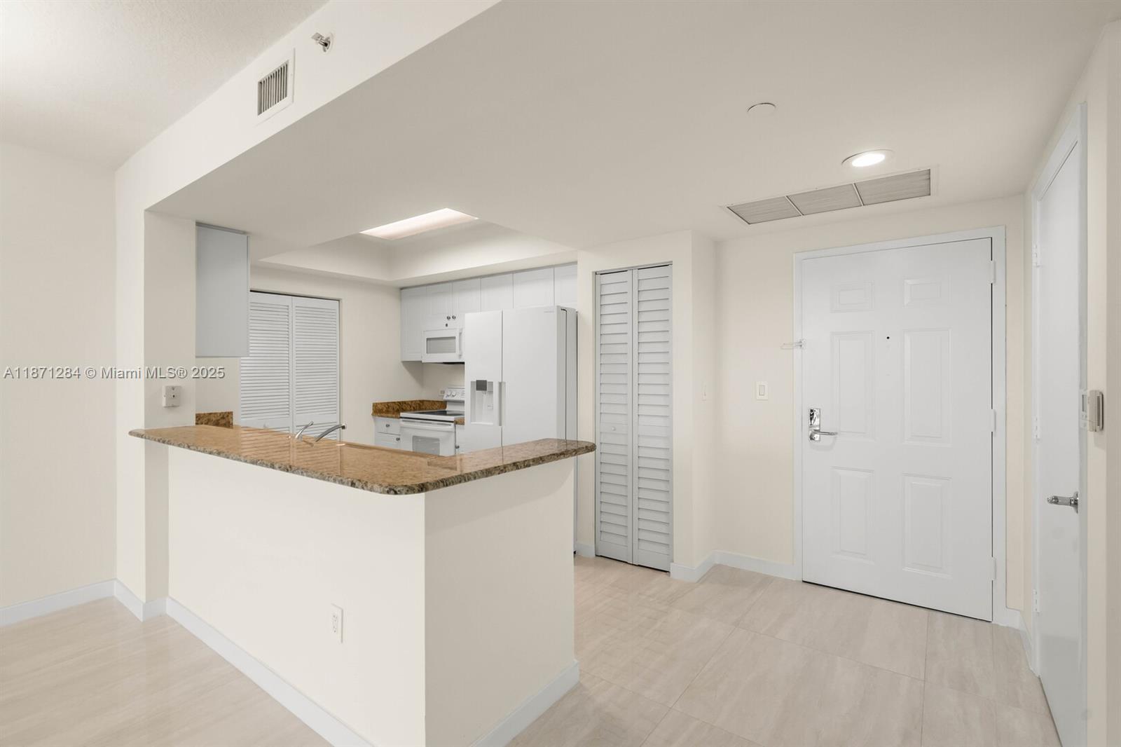 19501 W Country Club Dr # 1410