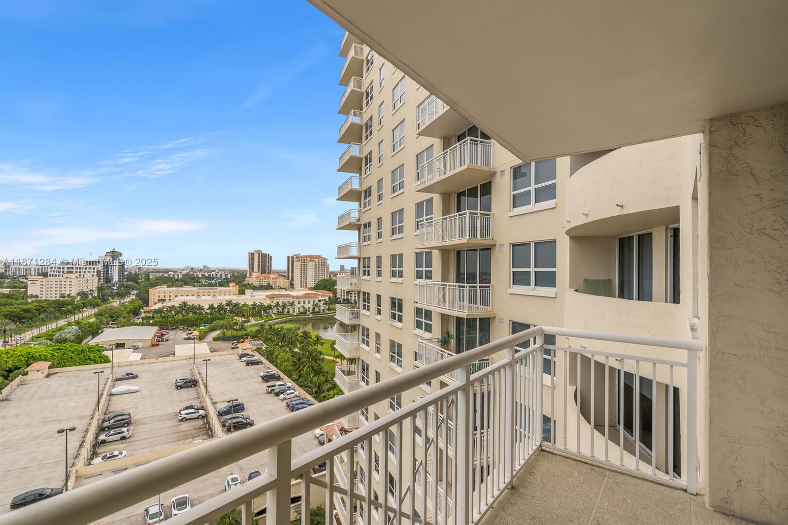 19501 W Country Club Dr # 1410