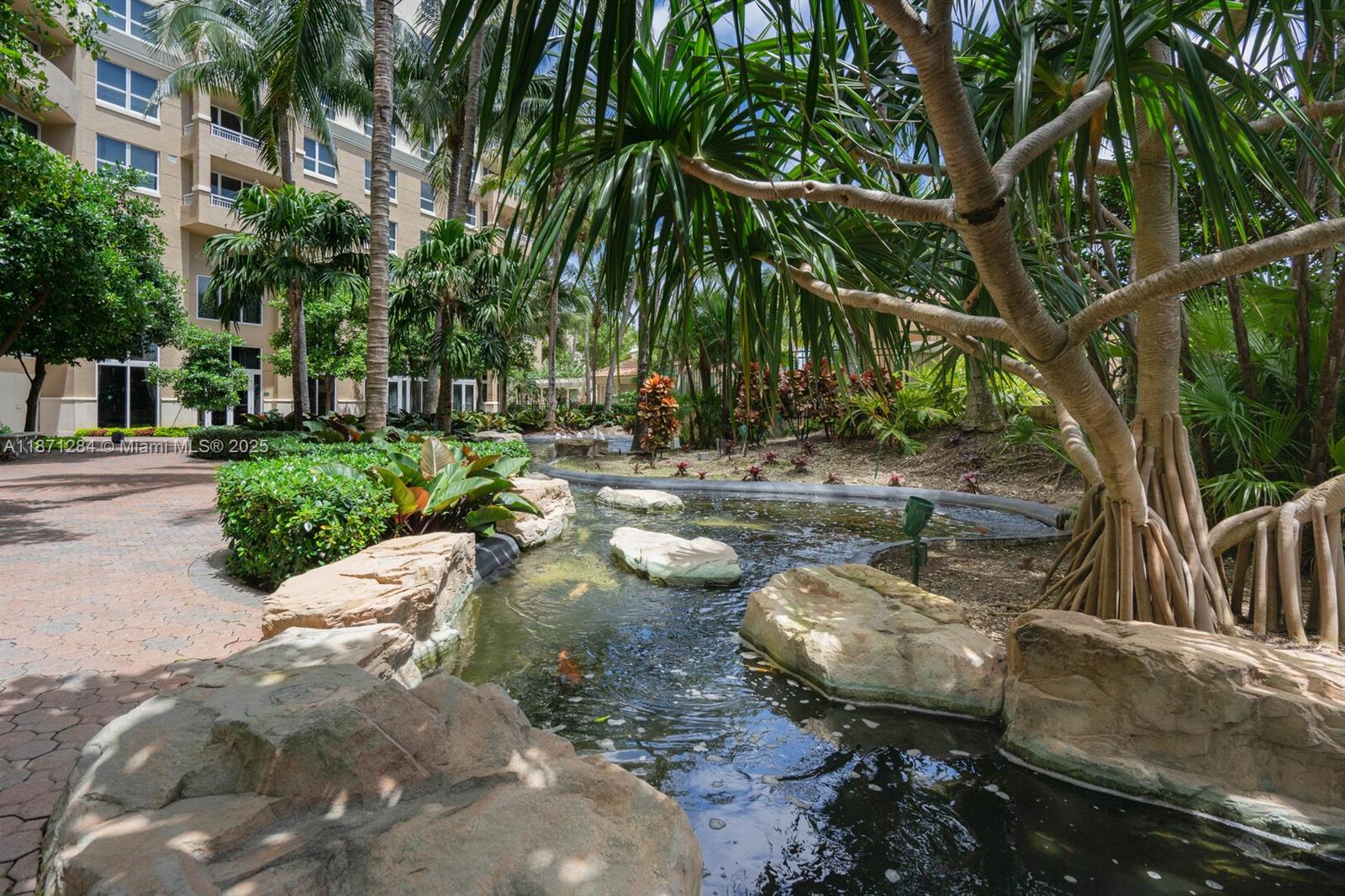 19501 W Country Club Dr # 1410