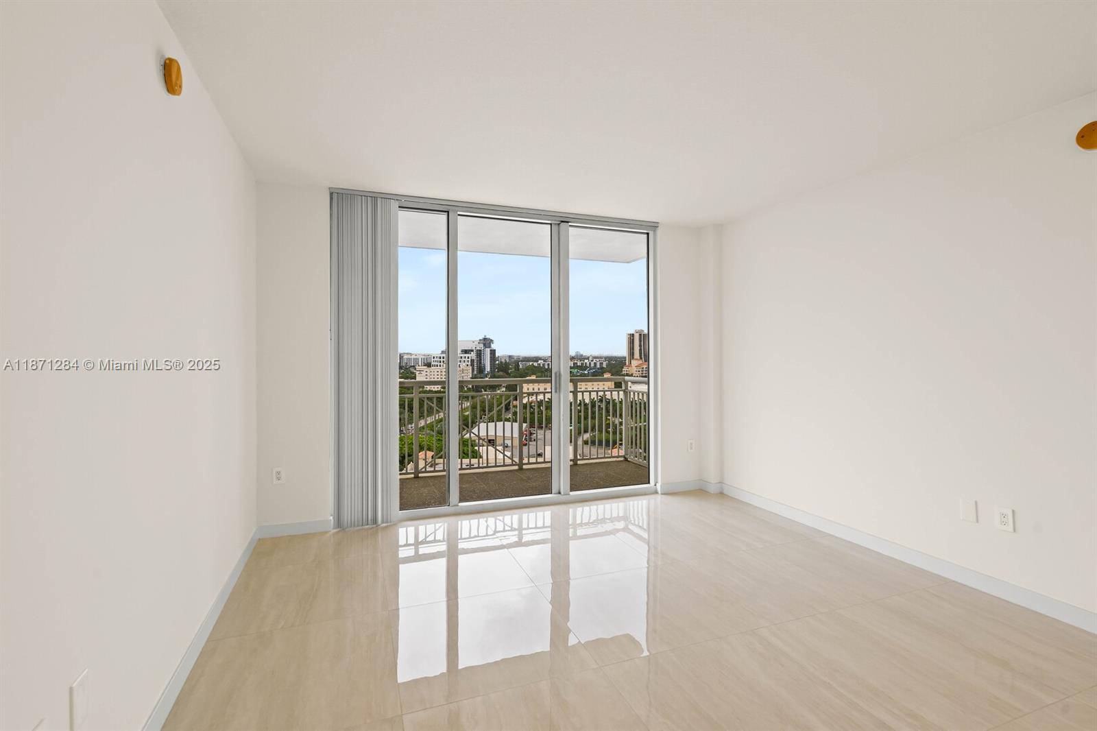 19501 W Country Club Dr # 1410