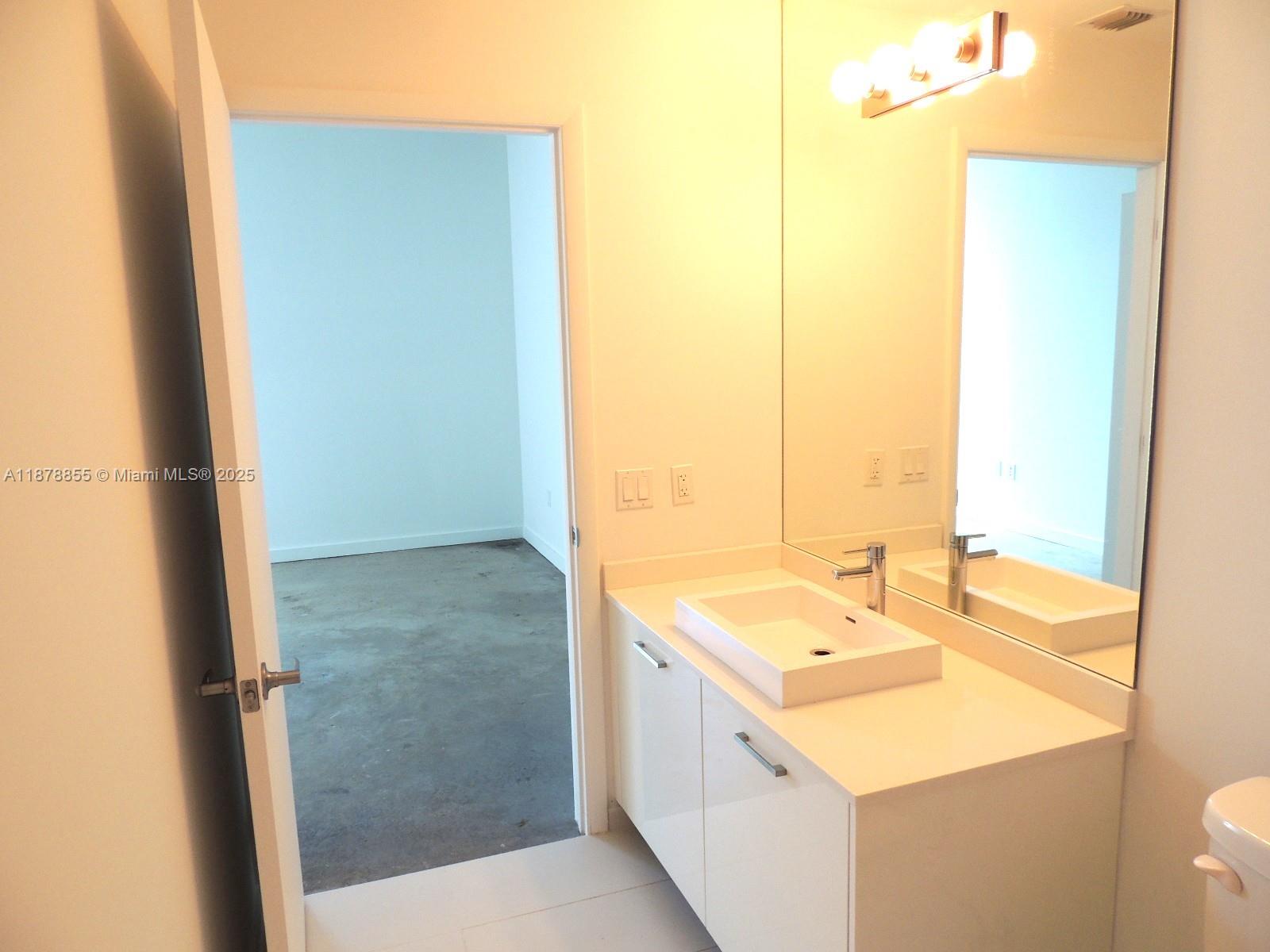 151 SE 1st St # 3301